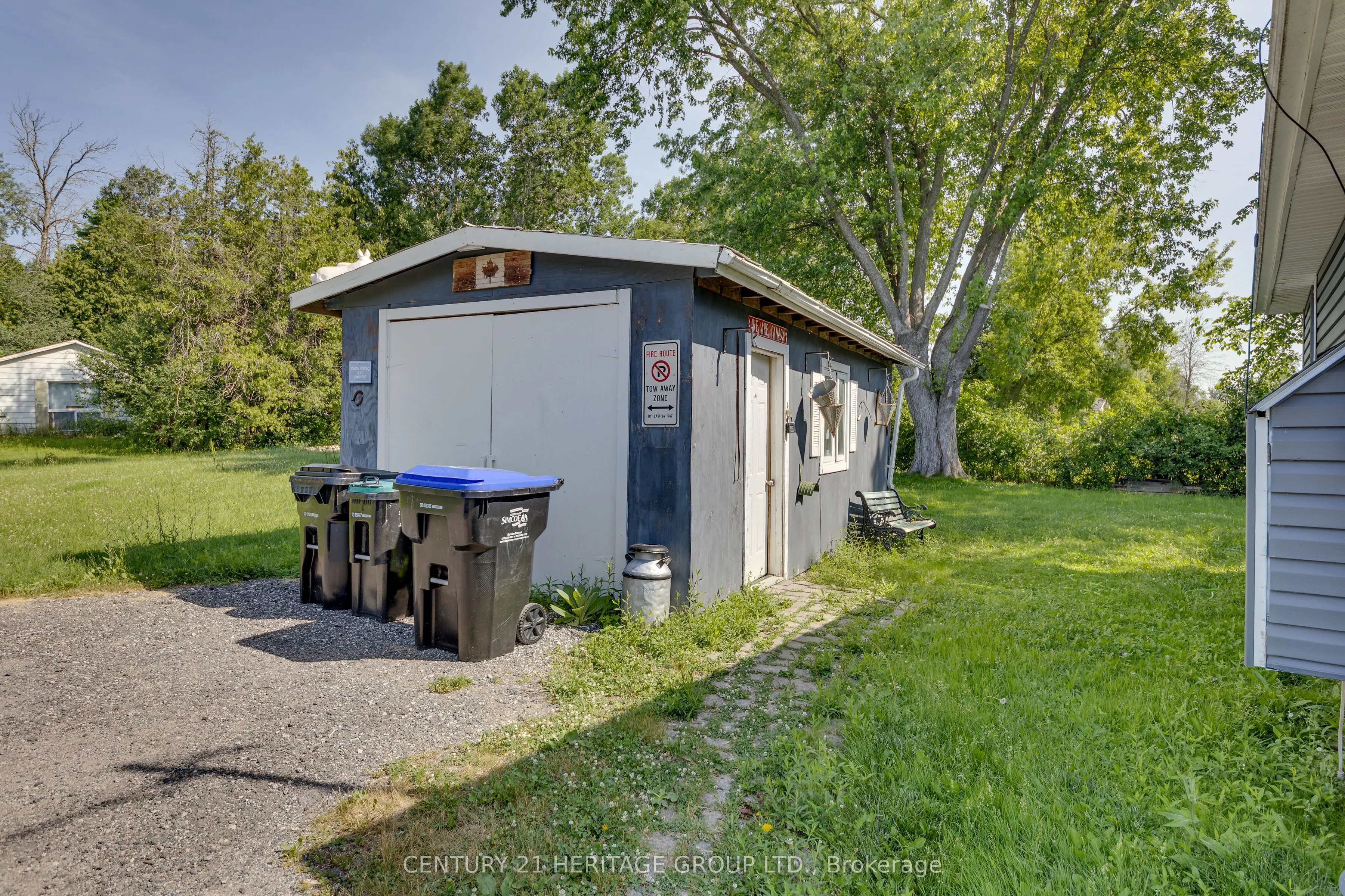 1417 Maple Way