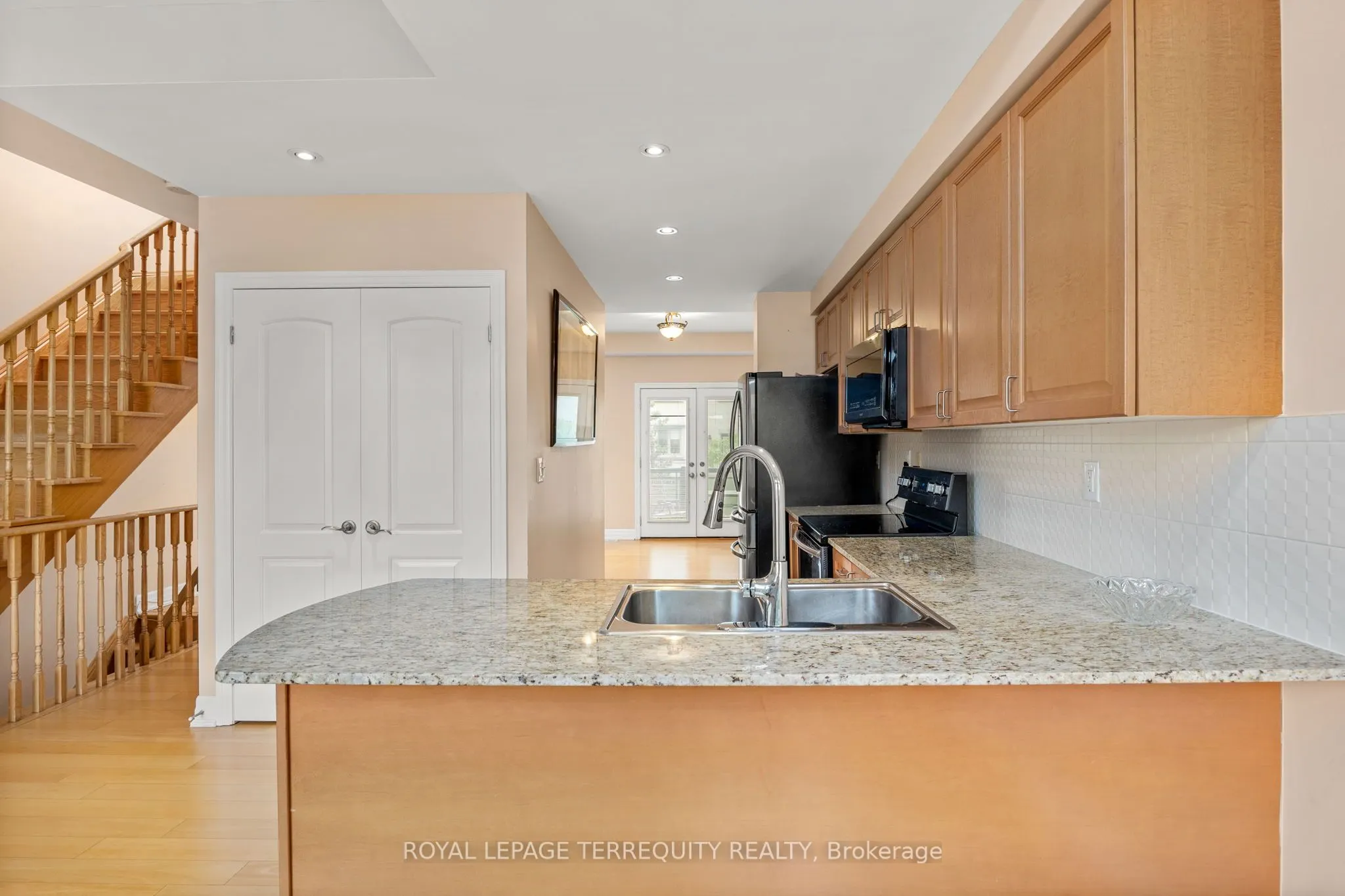 871 New Westminster Drive, #25
