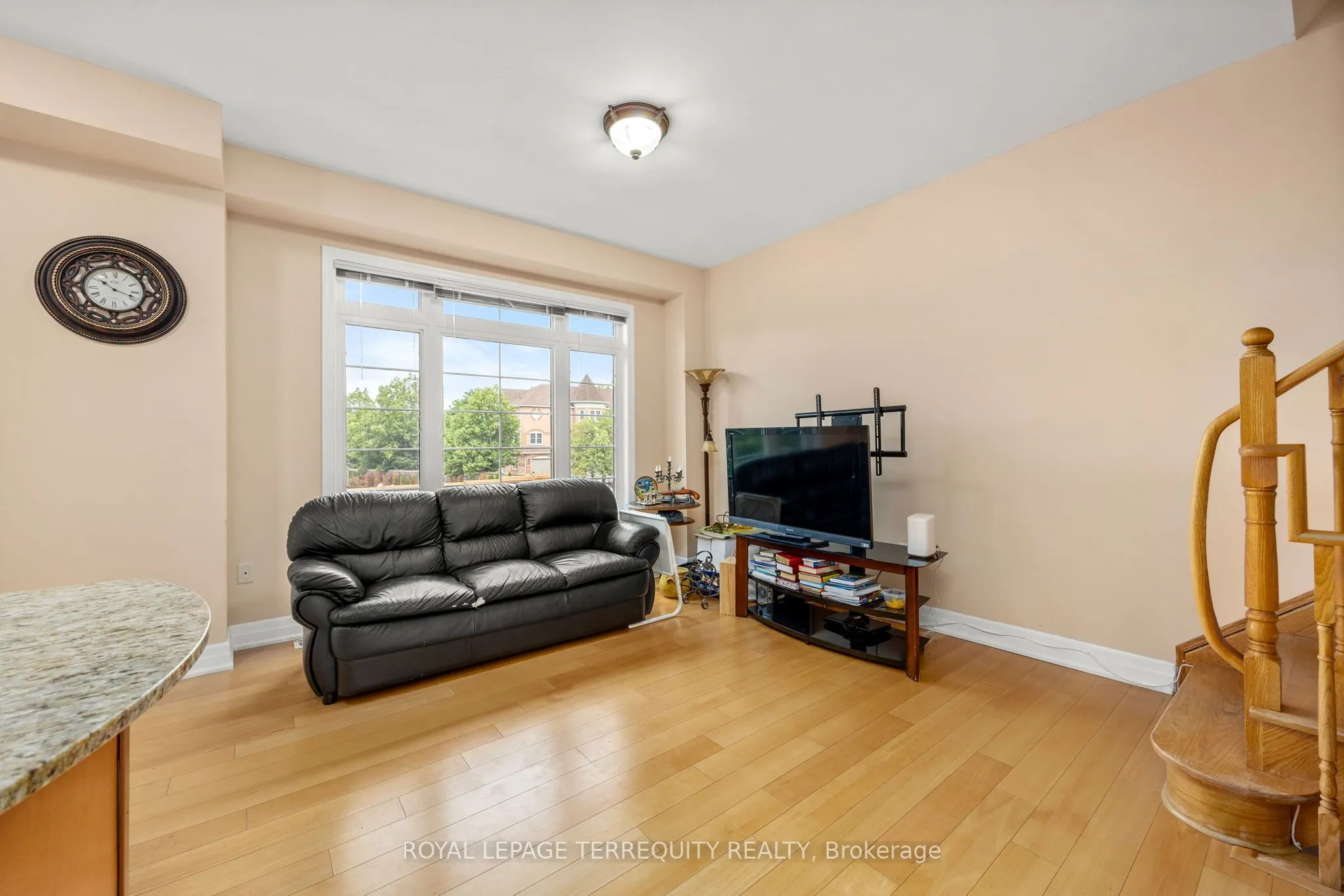 871 New Westminster Drive, #25