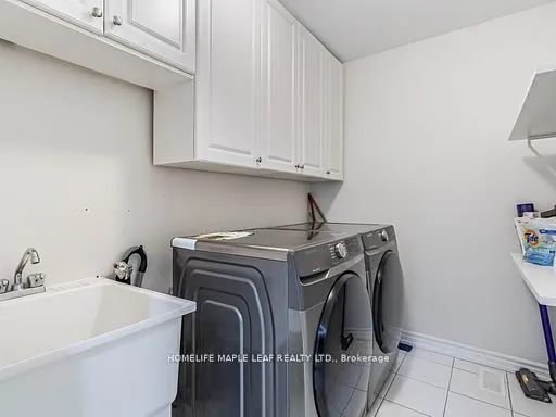 47 HAWKE Crescent