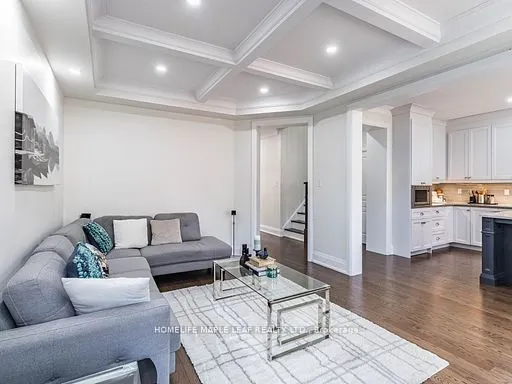 47 HAWKE Crescent