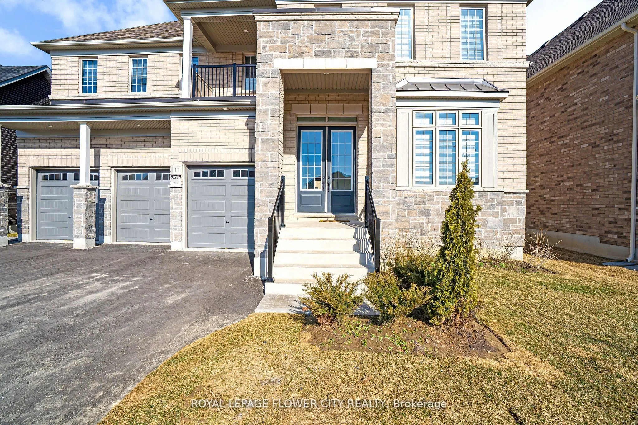 11 Wintergreen Lane N