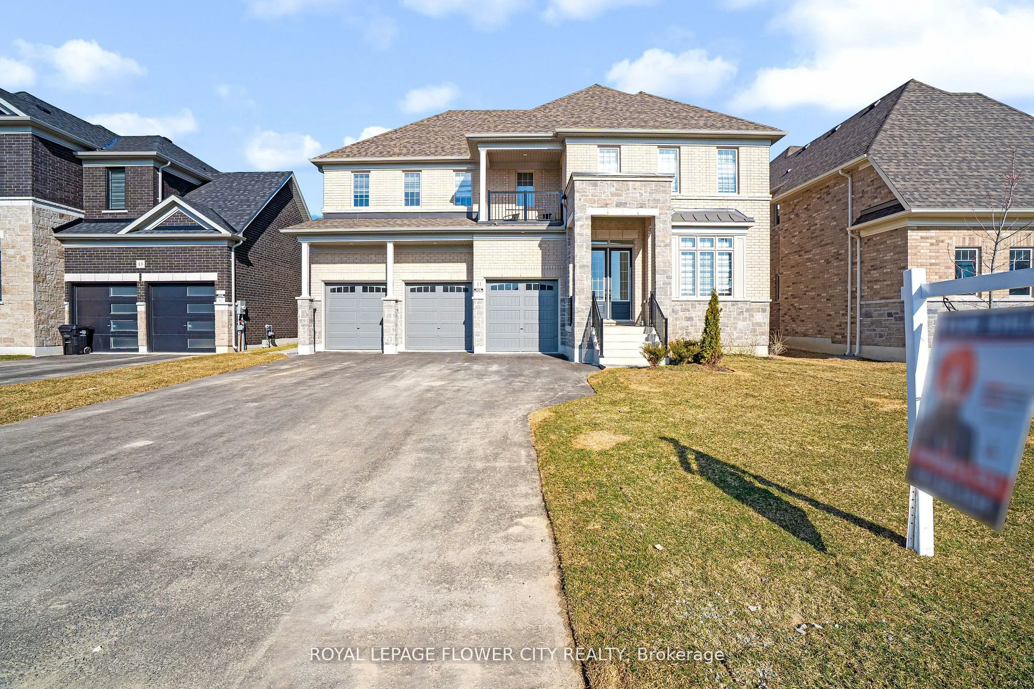11 Wintergreen Lane N