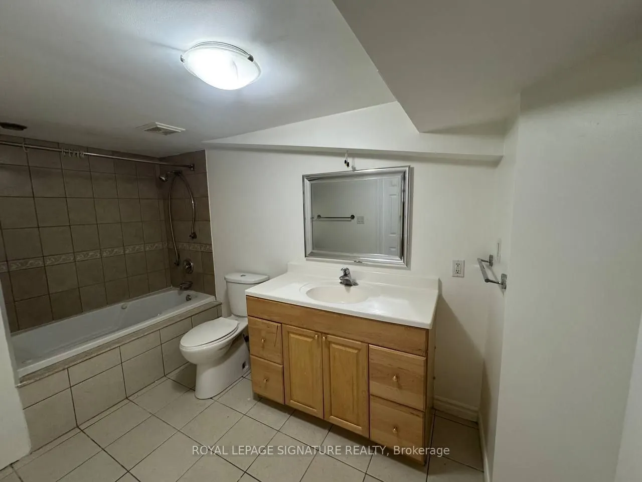281 The Queensway Drive S