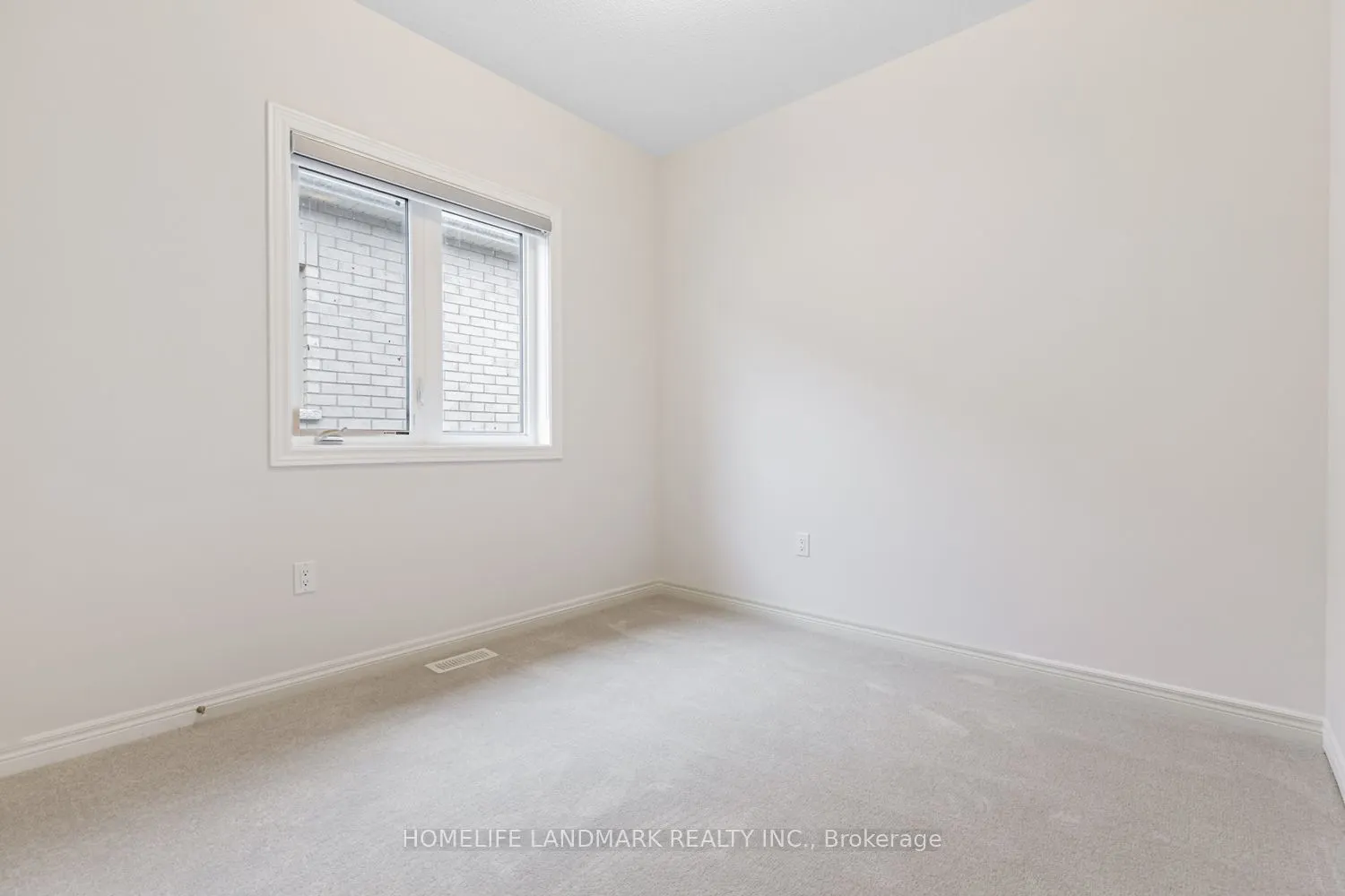 228 Boundary Boulevard, #Upper