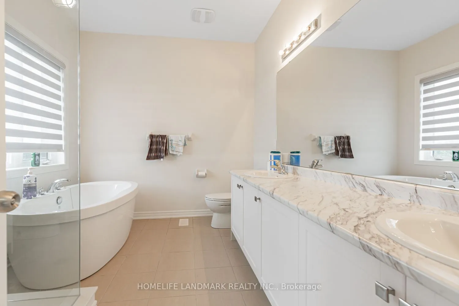 228 Boundary Boulevard, #Upper