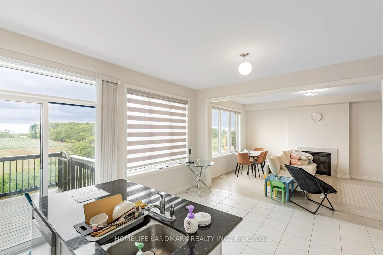 228 Boundary Boulevard, #Upper
