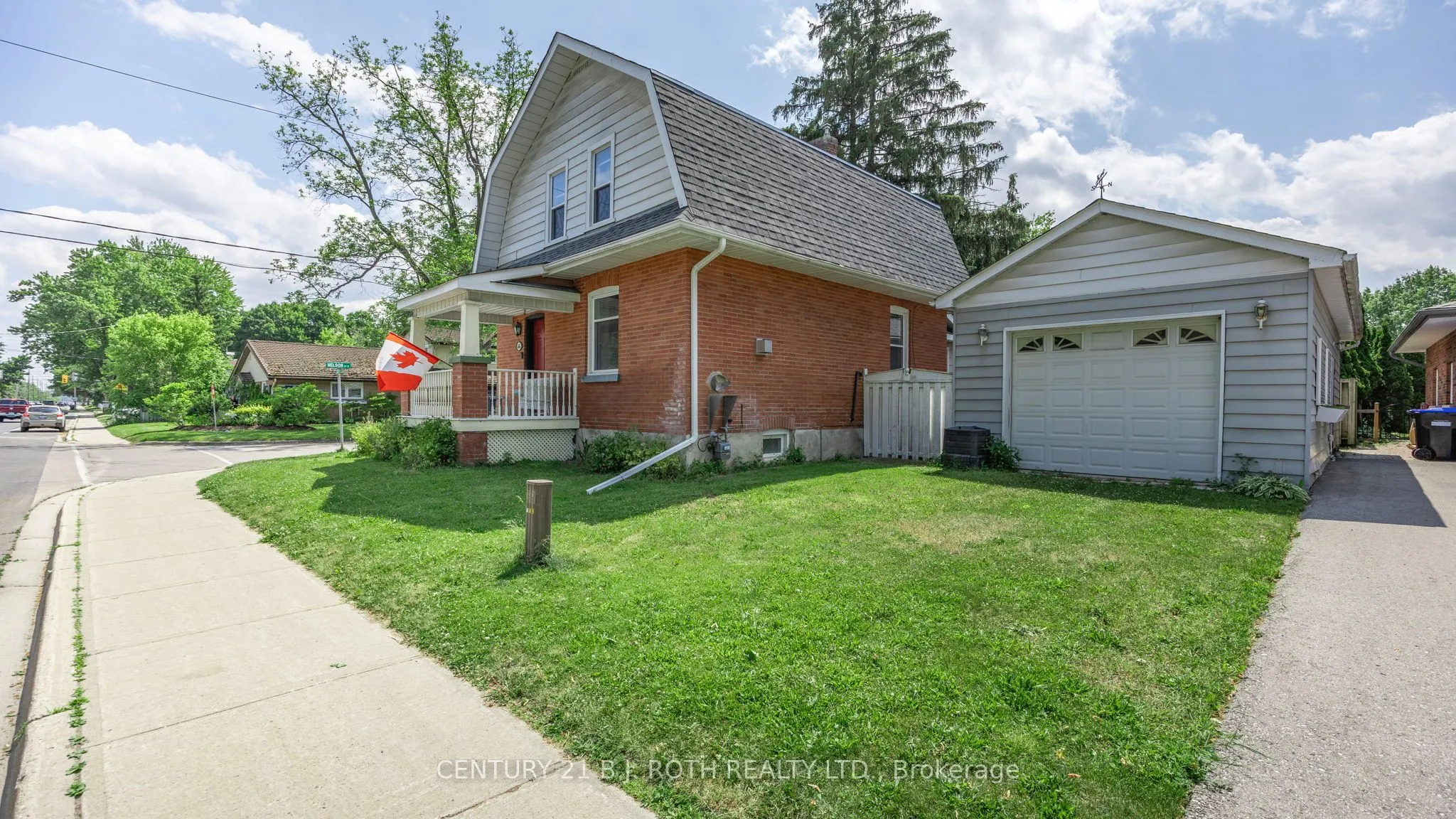 46 Church Street S