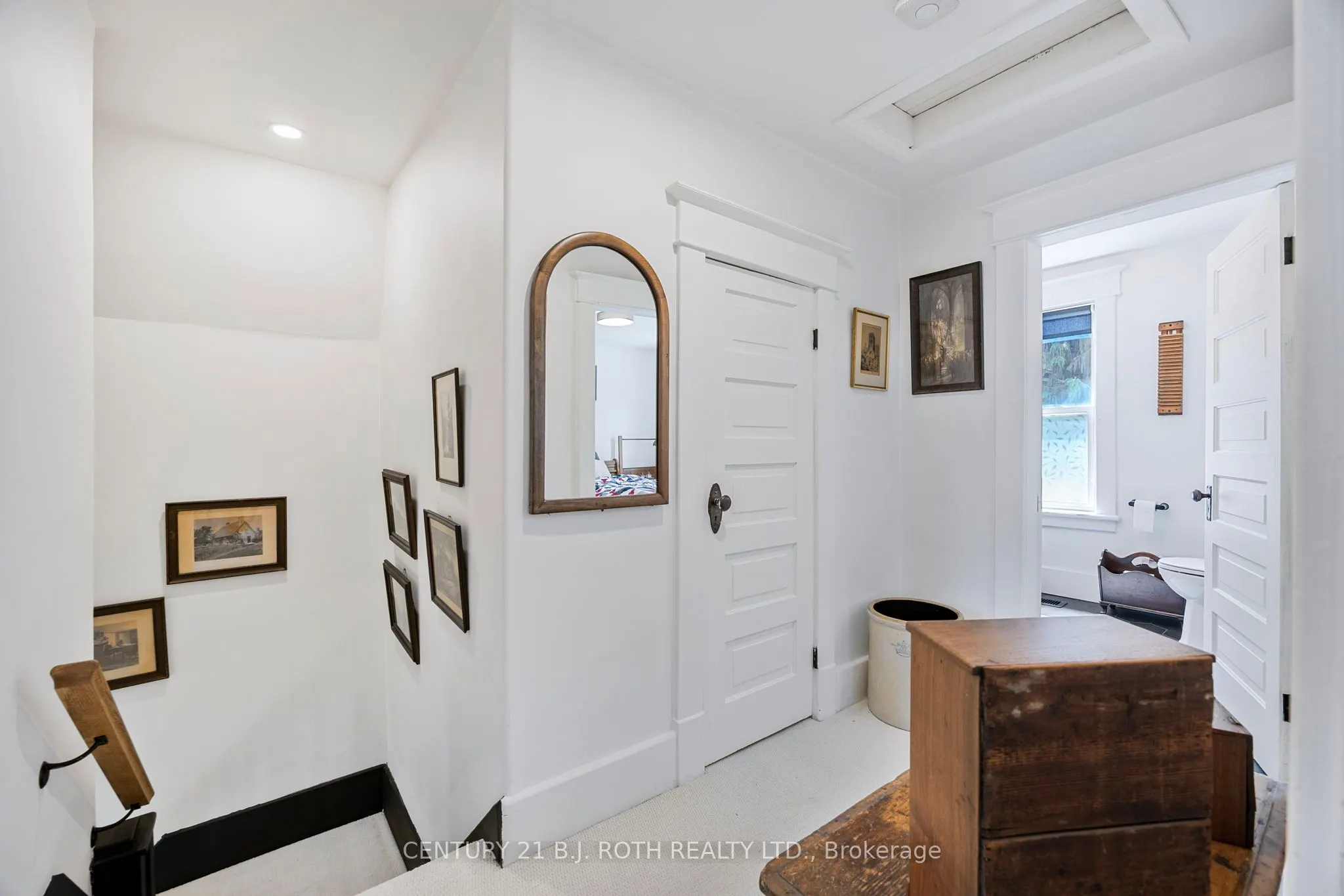 46 Church Street S