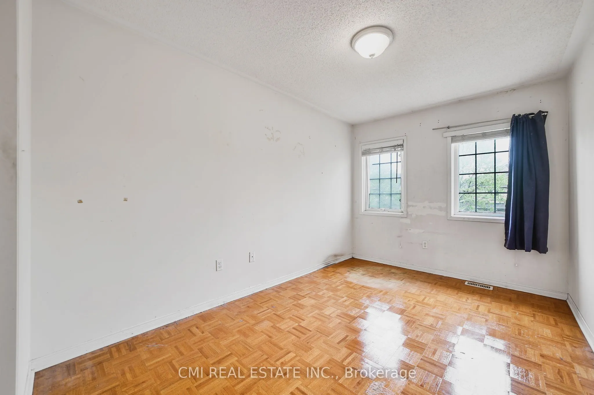 107 Venice Gate Drive
