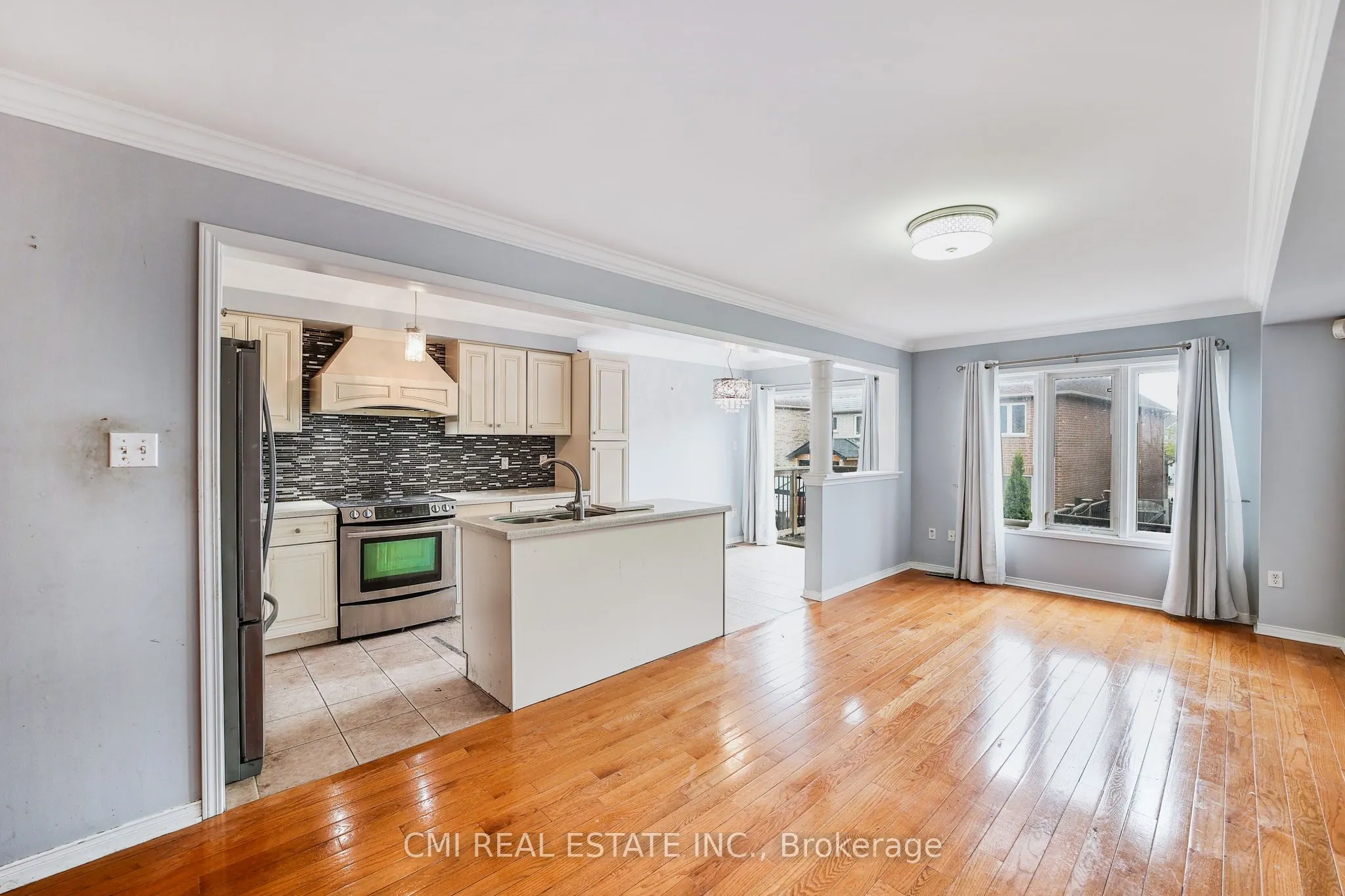 107 Venice Gate Drive