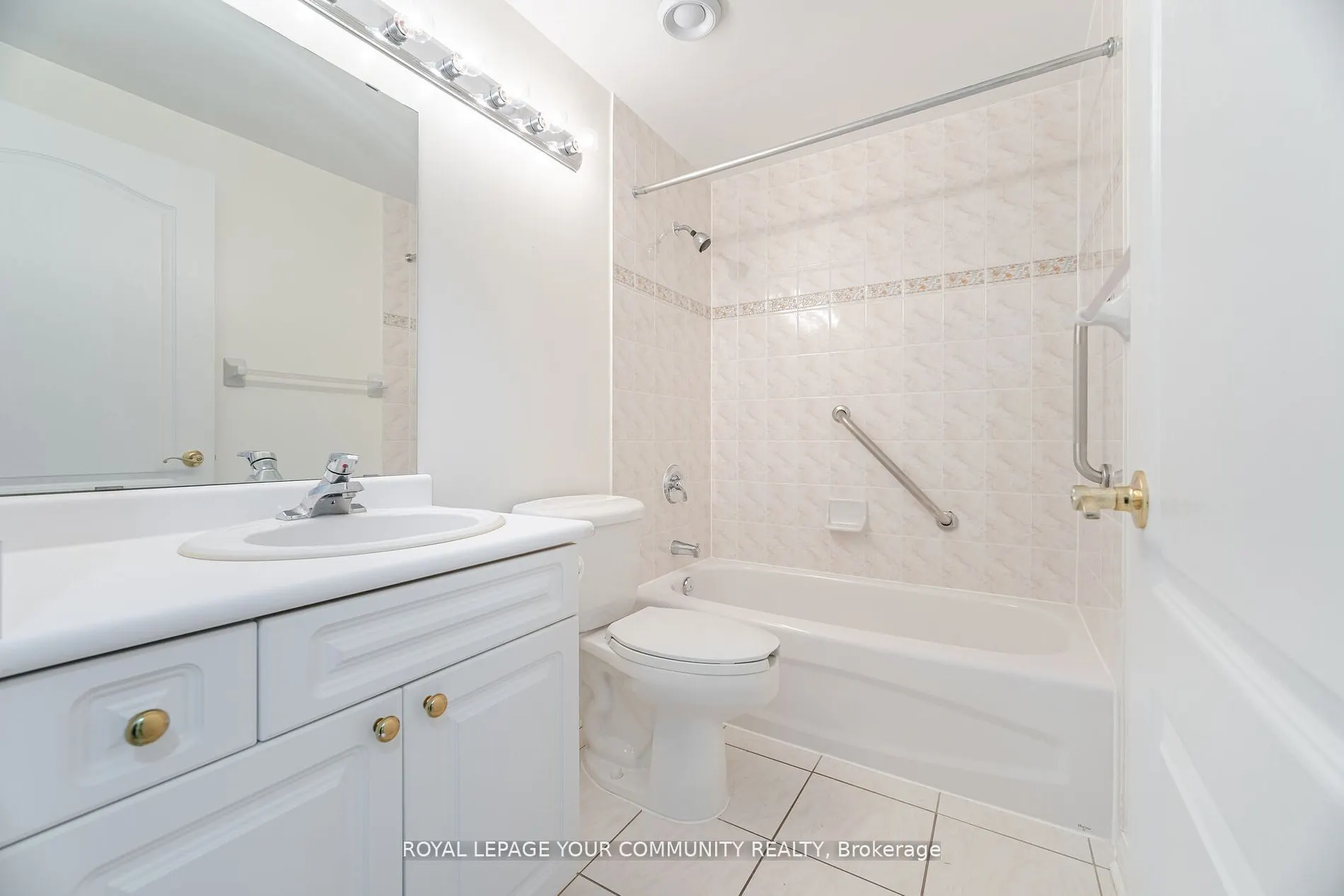 2502 Rutherford Road, #112