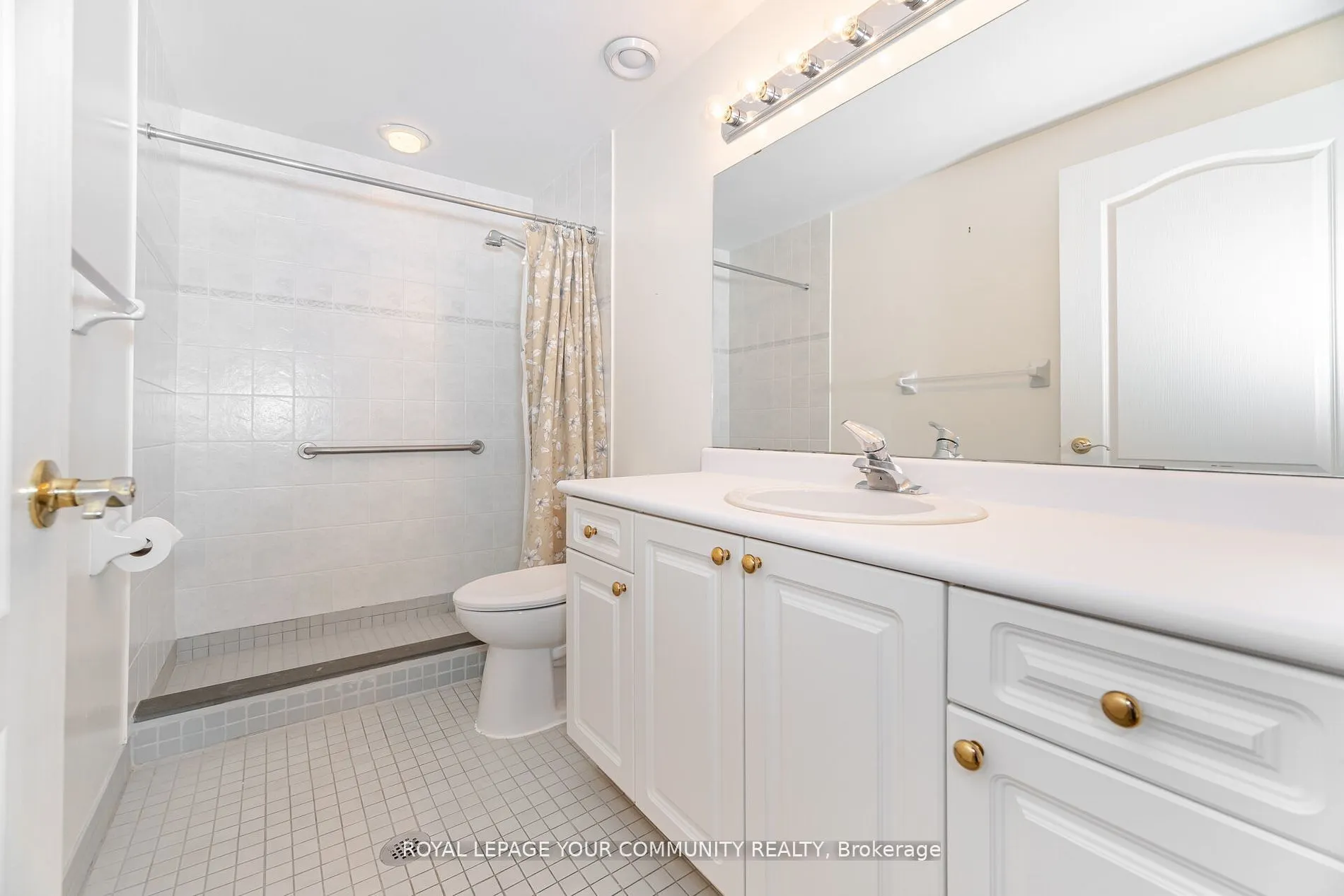 2502 Rutherford Road, #112