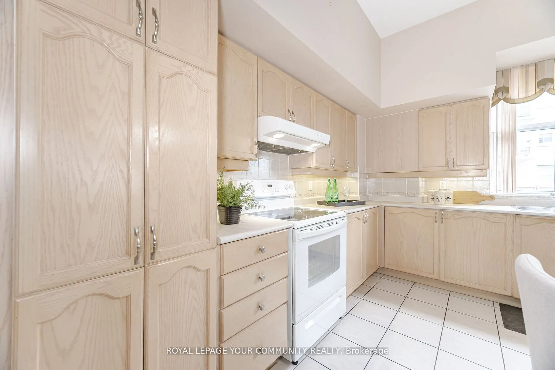 2502 Rutherford Road, #112