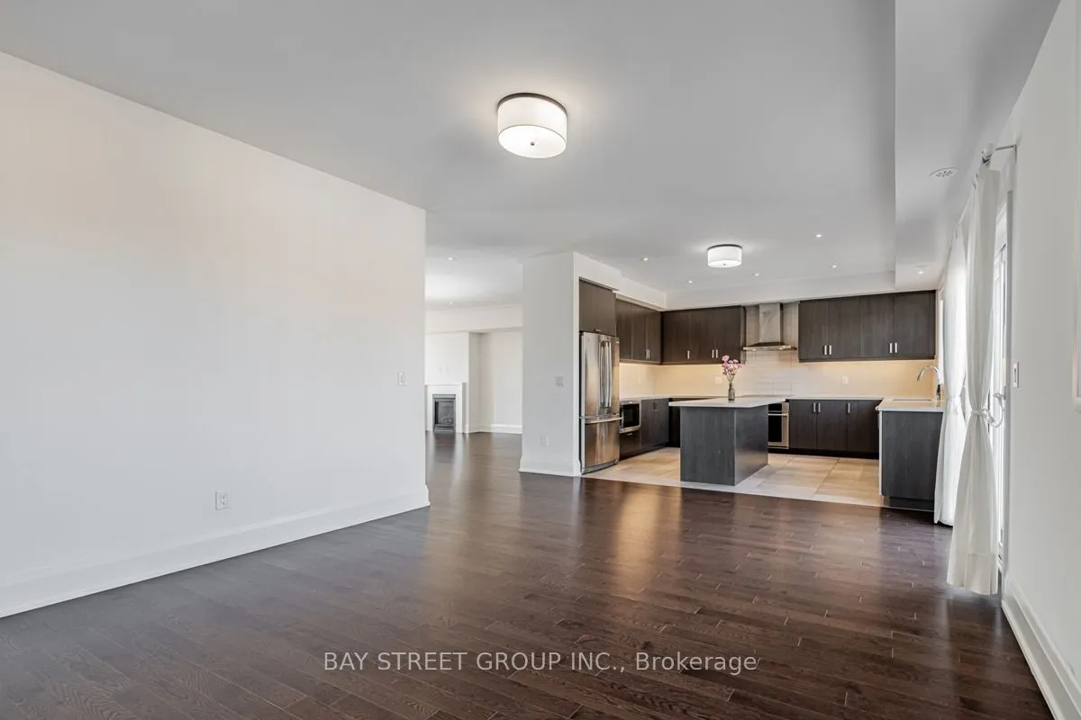 386 Highway 7 E, #TH 8
