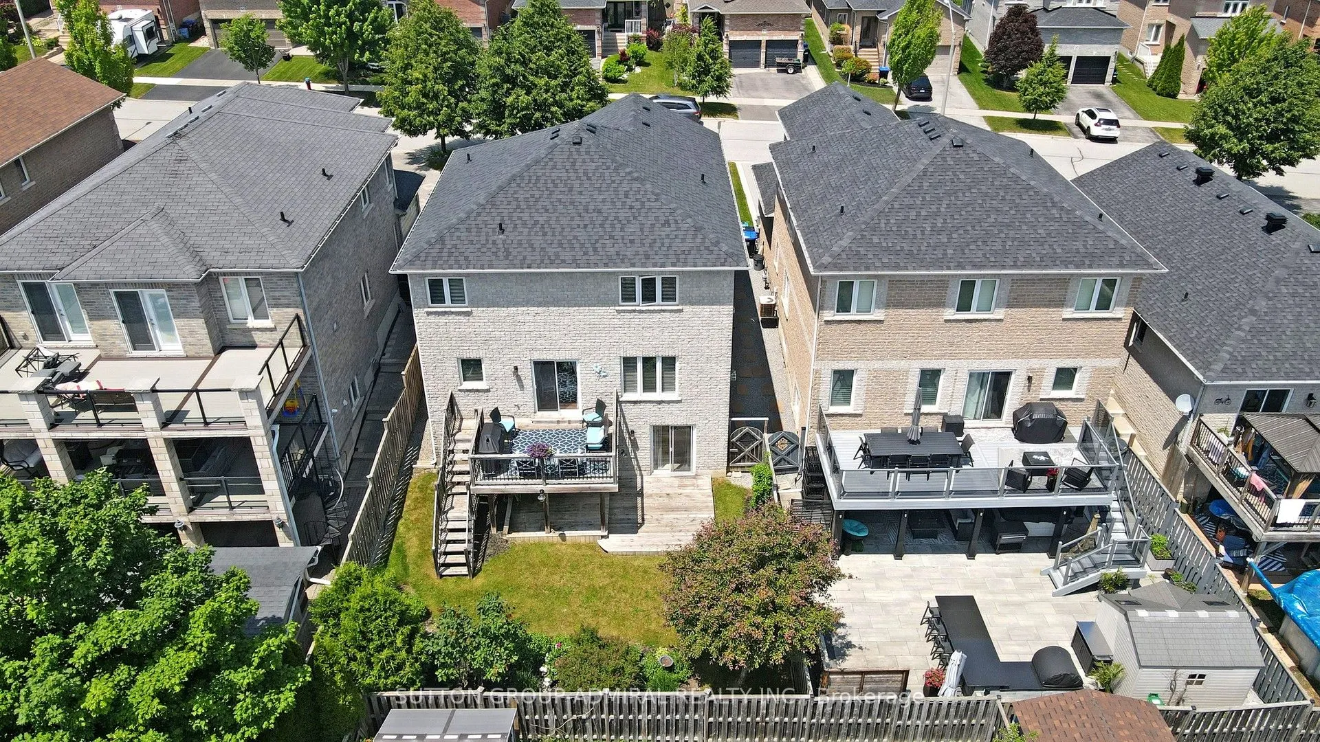 35 Wyman Crescent