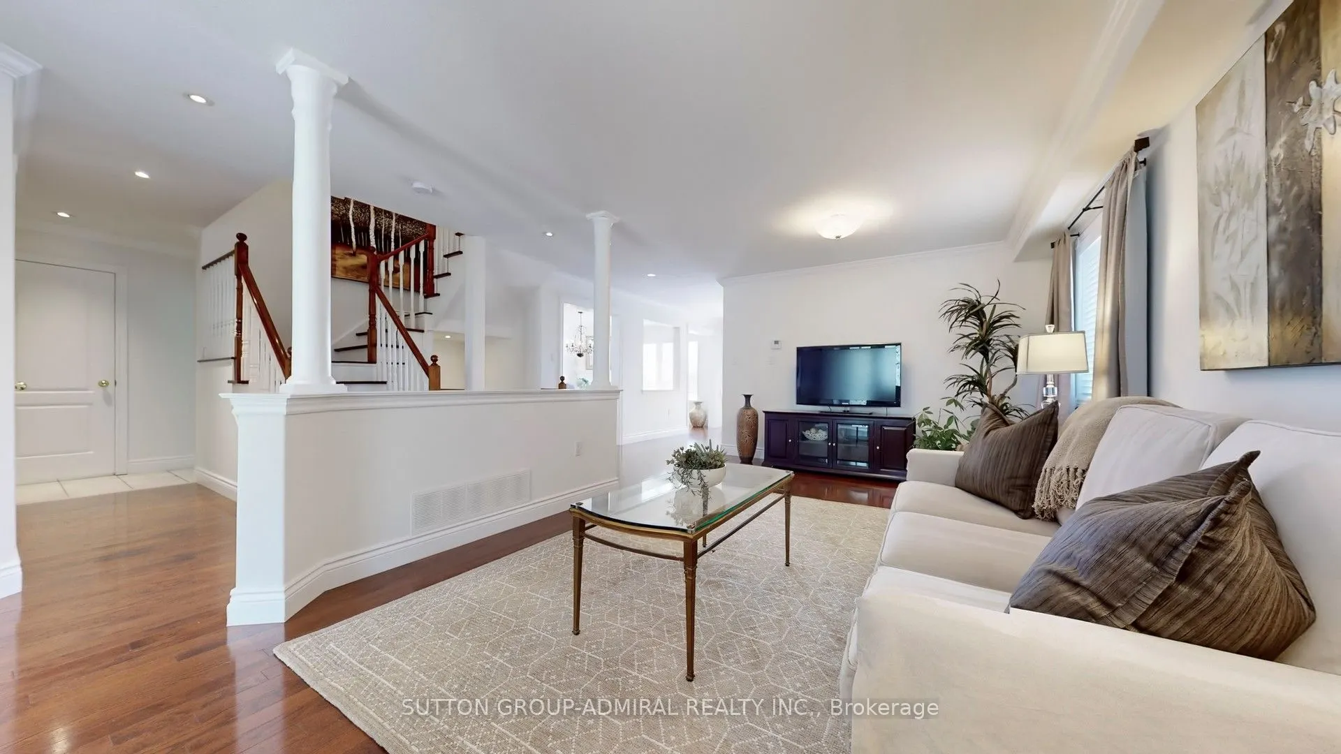 35 Wyman Crescent