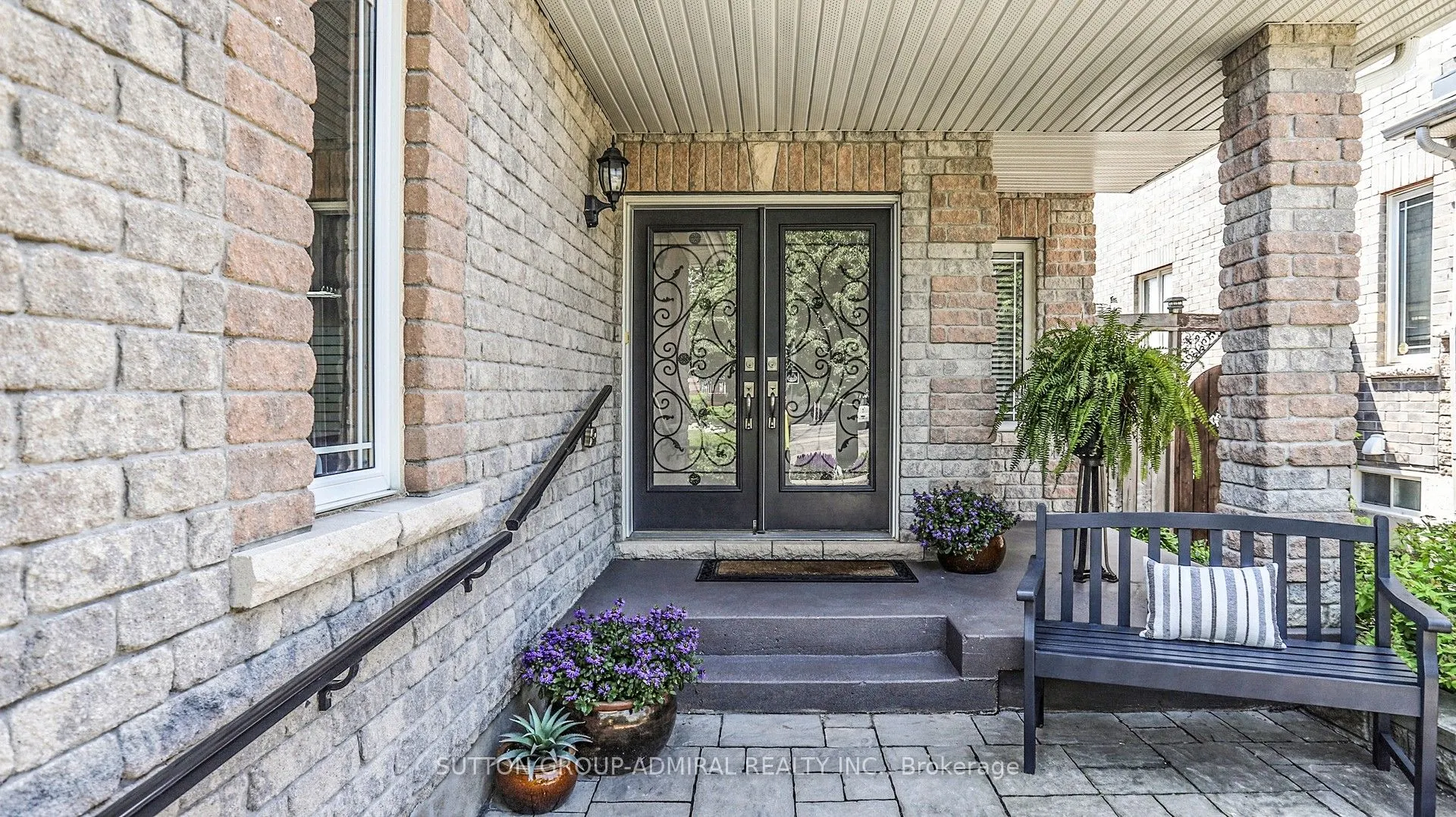 35 Wyman Crescent