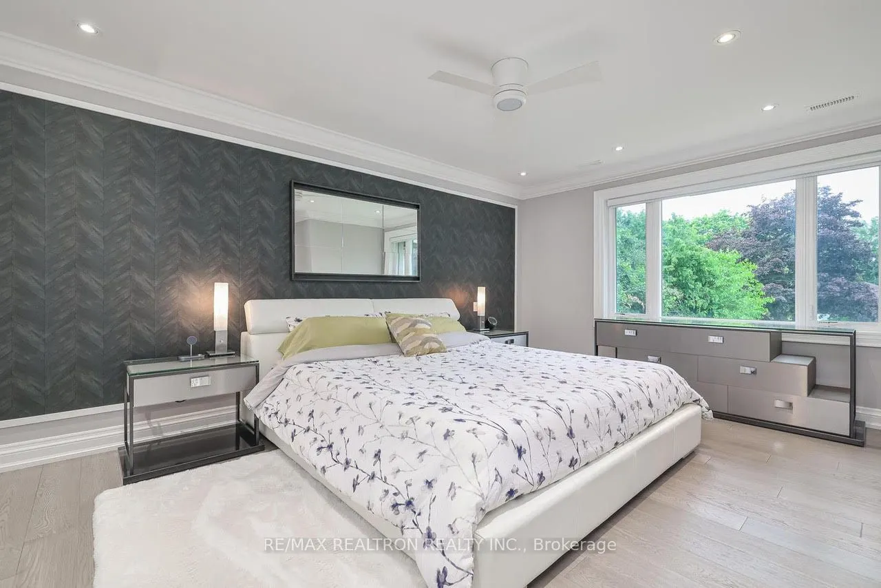 3 Rosea Court