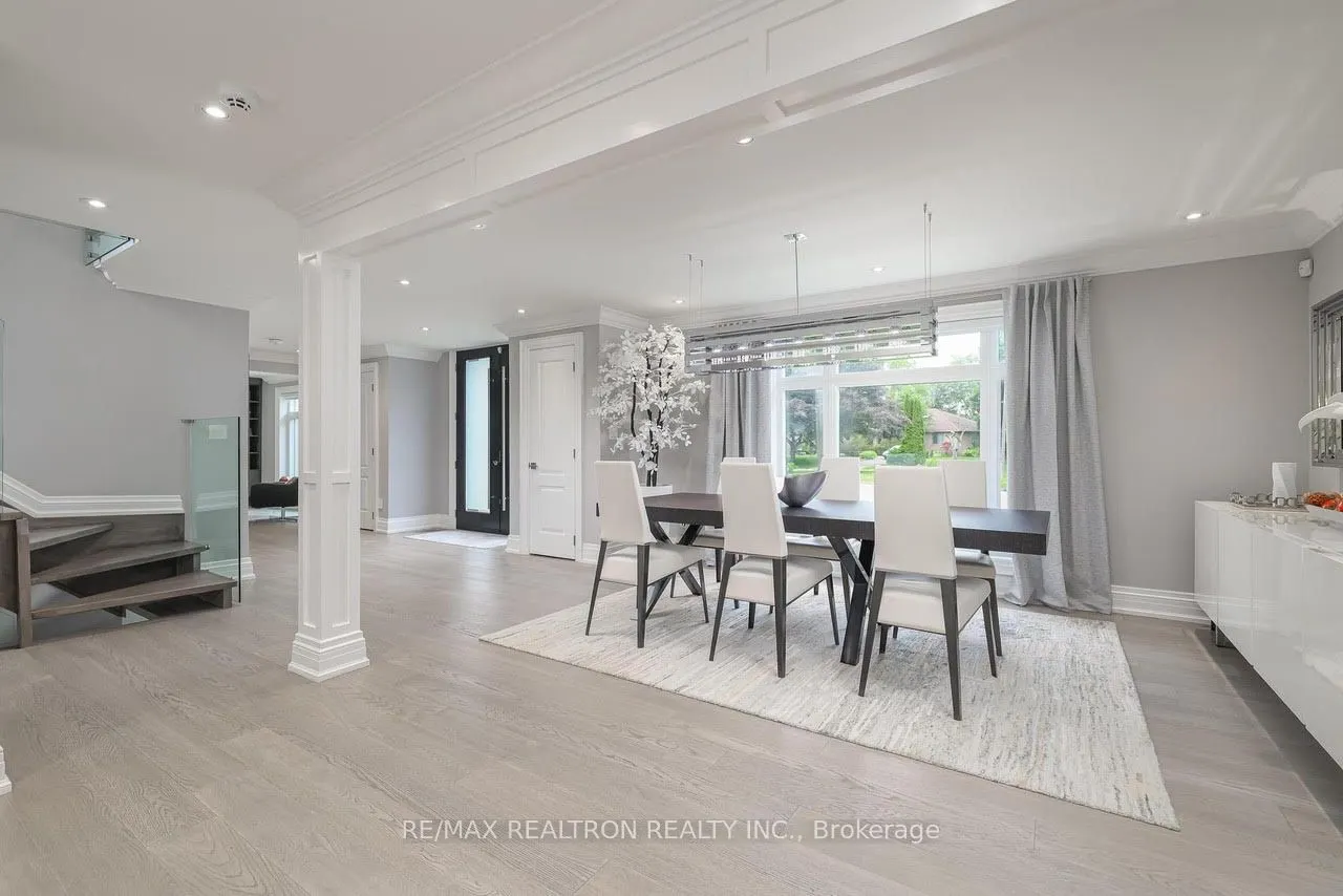 3 Rosea Court
