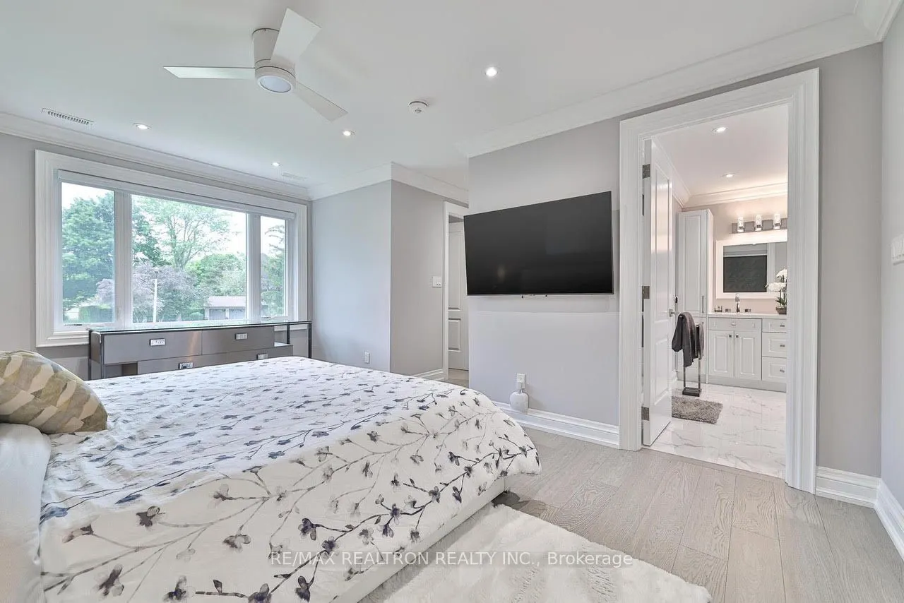 3 Rosea Court