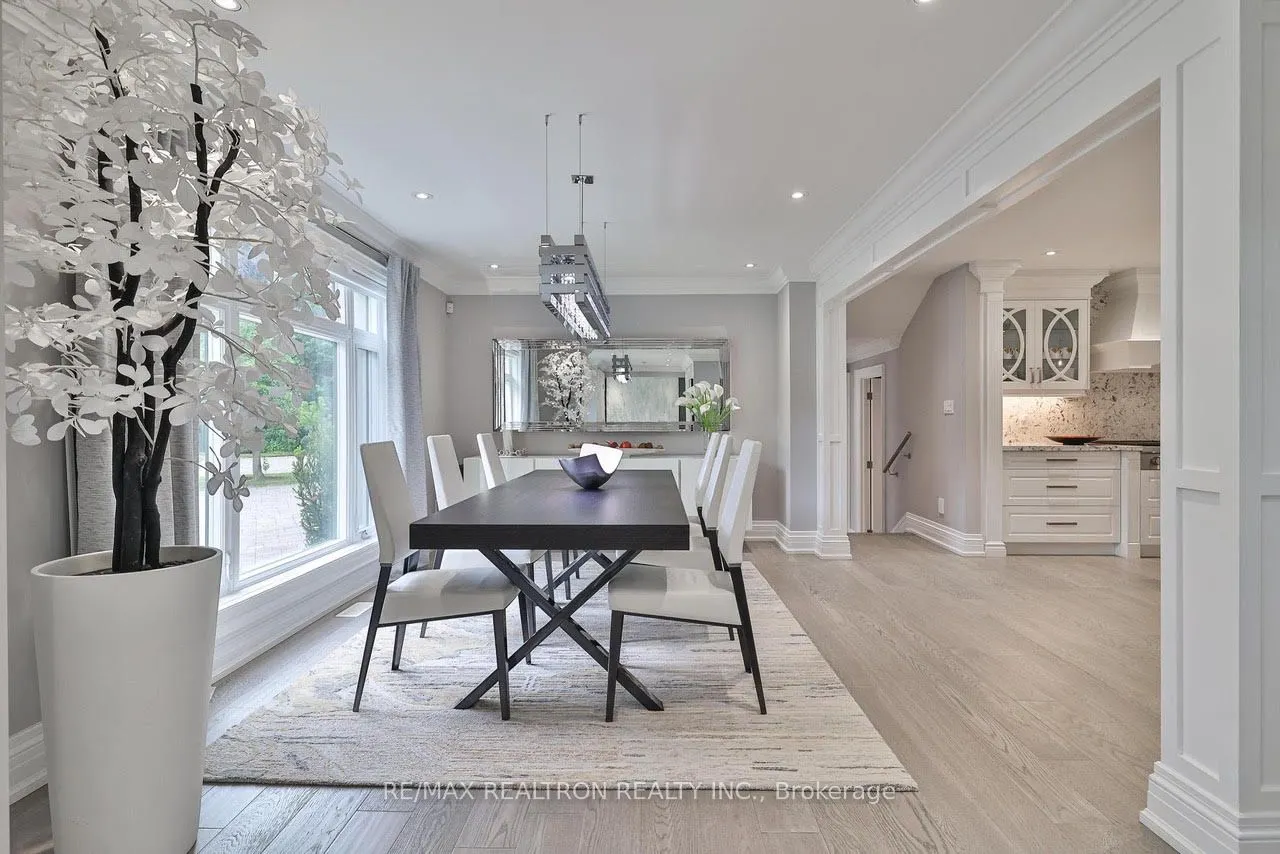 3 Rosea Court