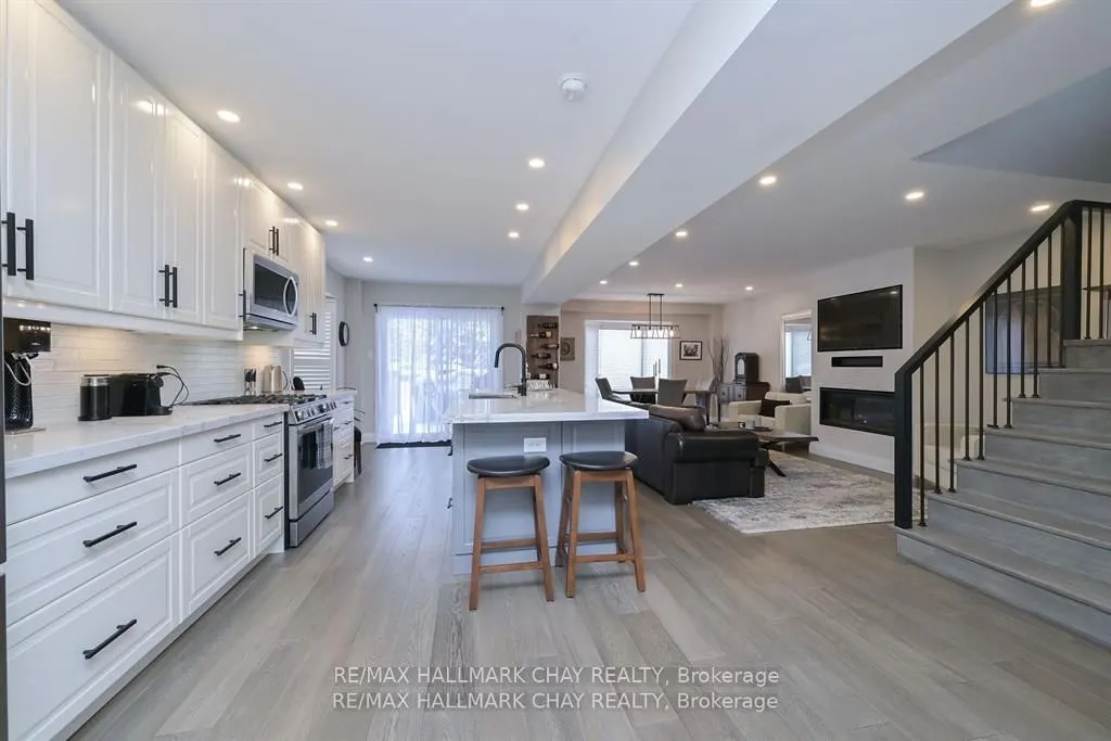176 Green Briar Road, #2