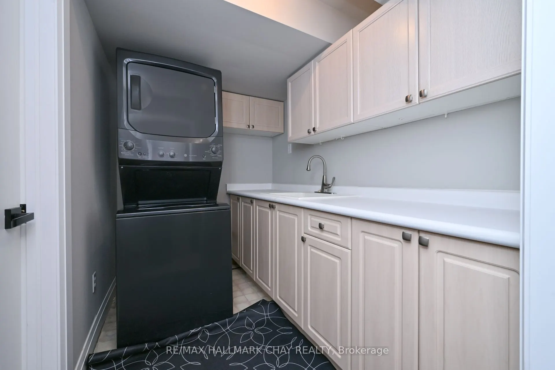 176 Green Briar Road, #2