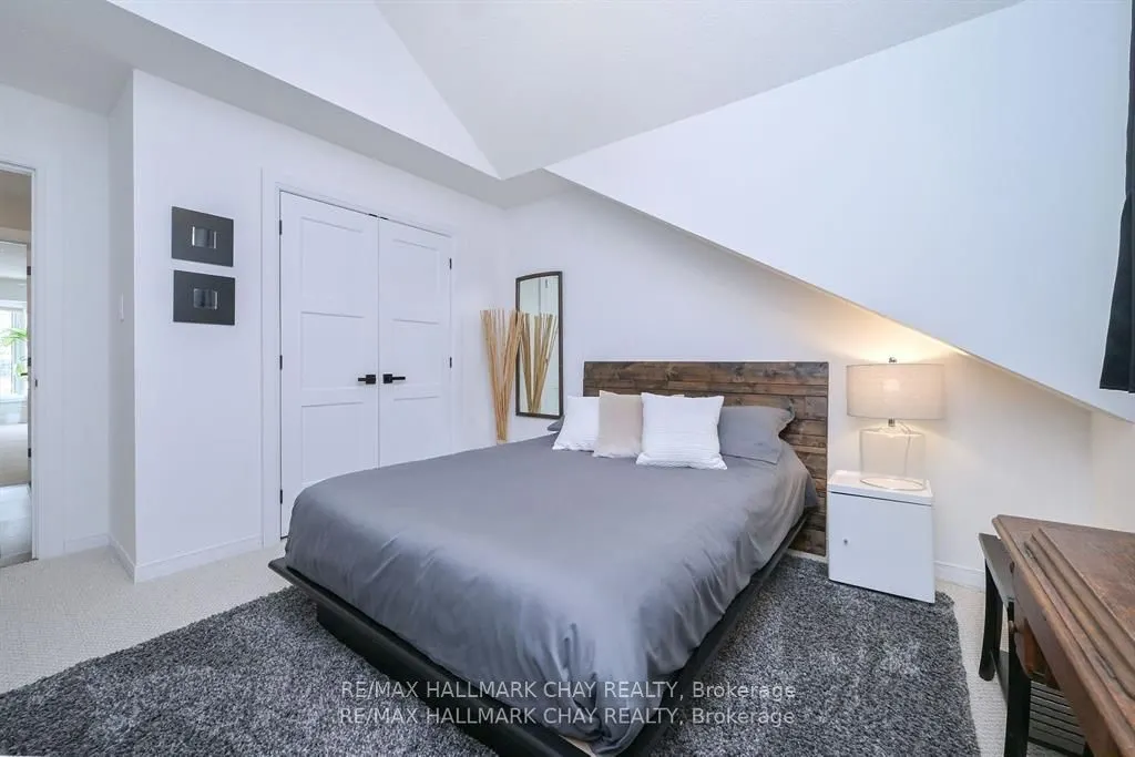 176 Green Briar Road, #2