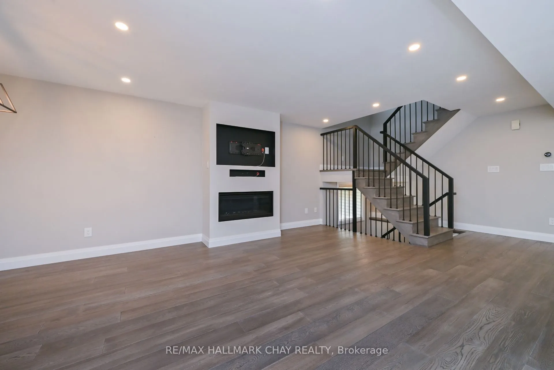 176 Green Briar Road, #2