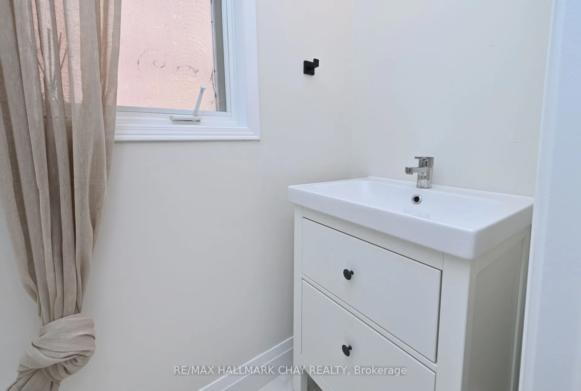 176 Green Briar Road, #2