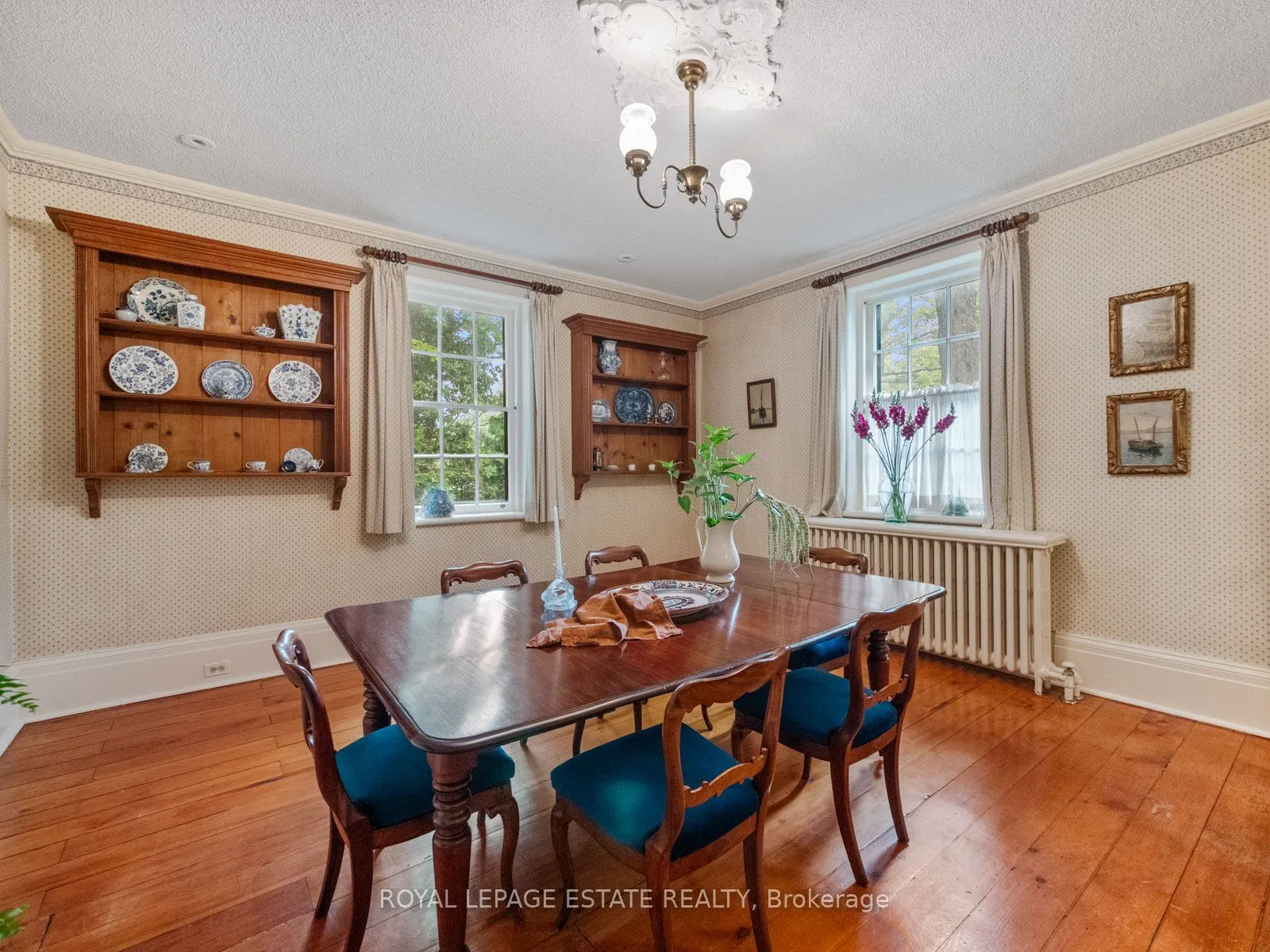 89 Main Street S