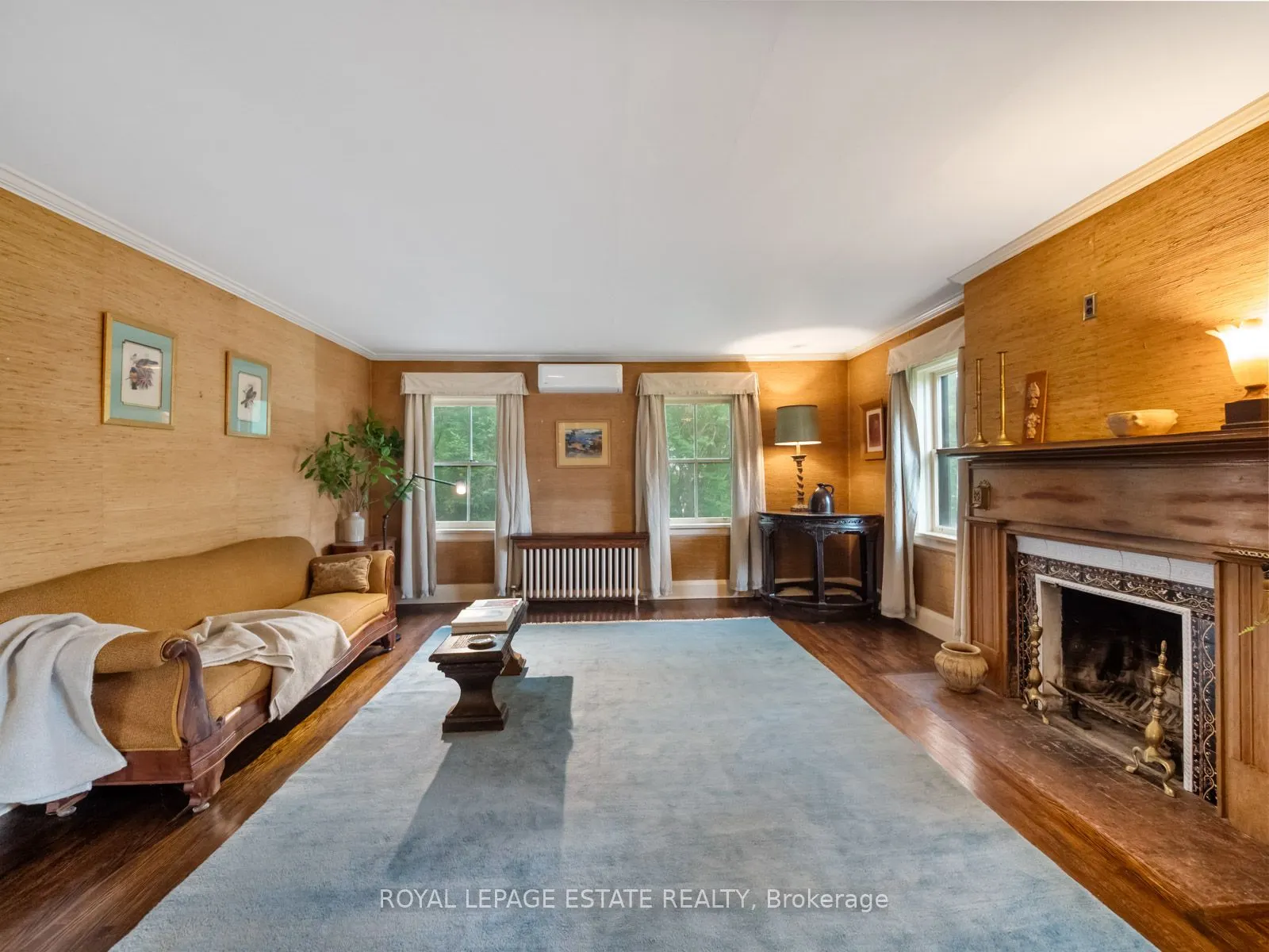 89 Main Street S