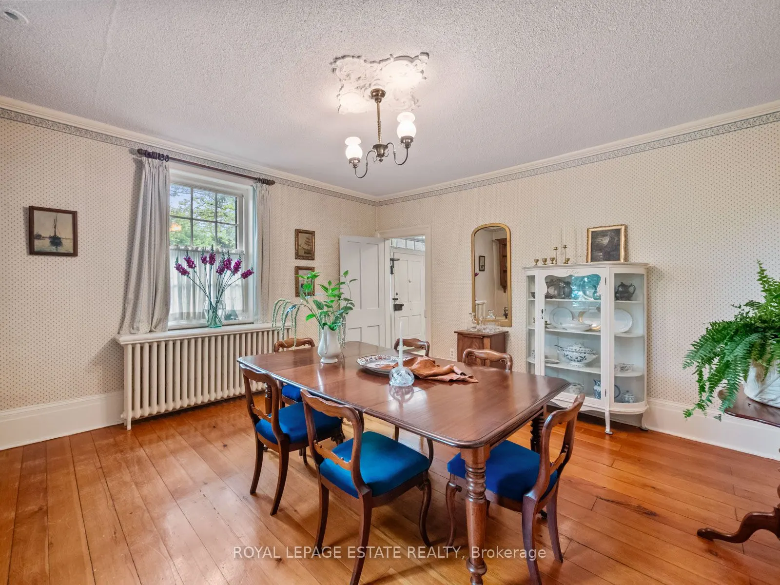89 Main Street S