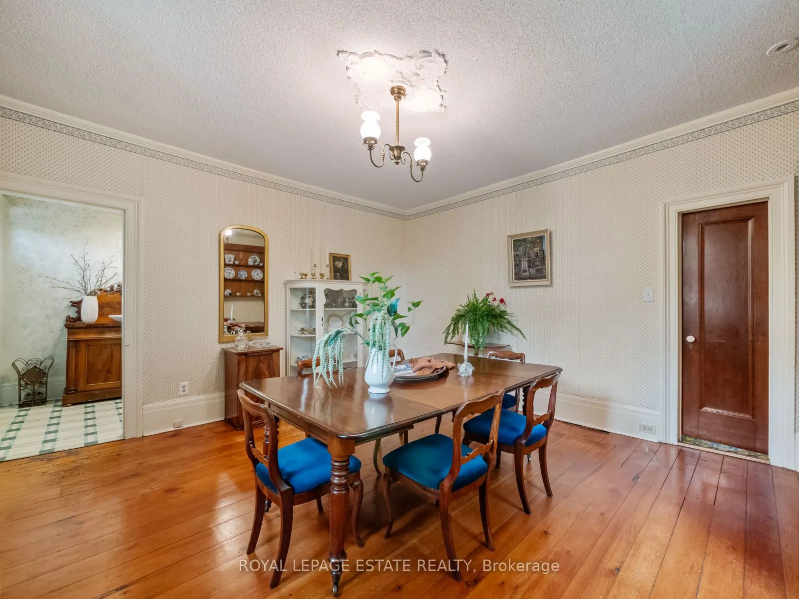 89 Main Street S