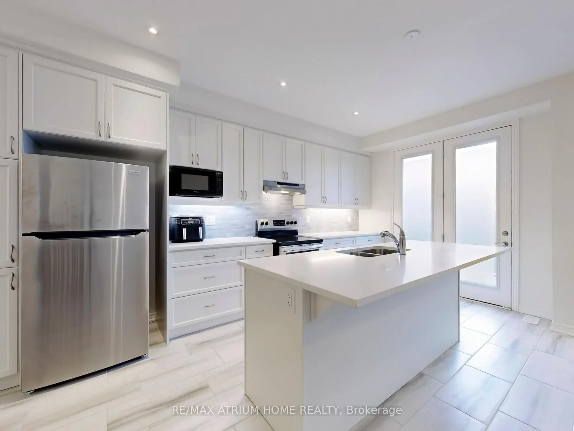 79 Therma Crescent