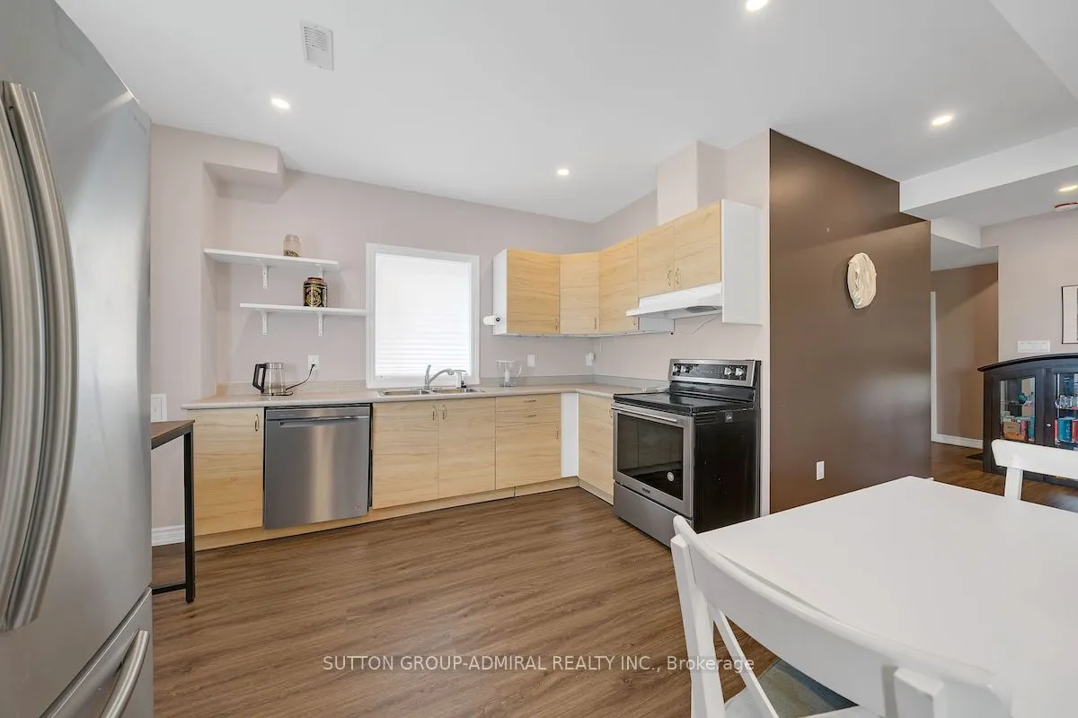 1152 Peelar Crescent