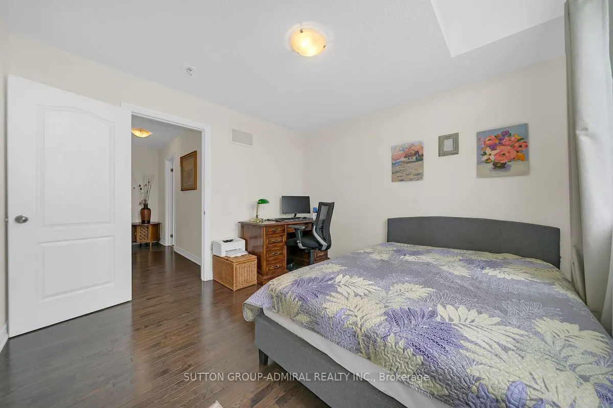 1152 Peelar Crescent
