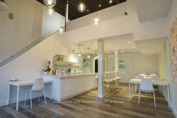 100 Ringwood Drive, #6
