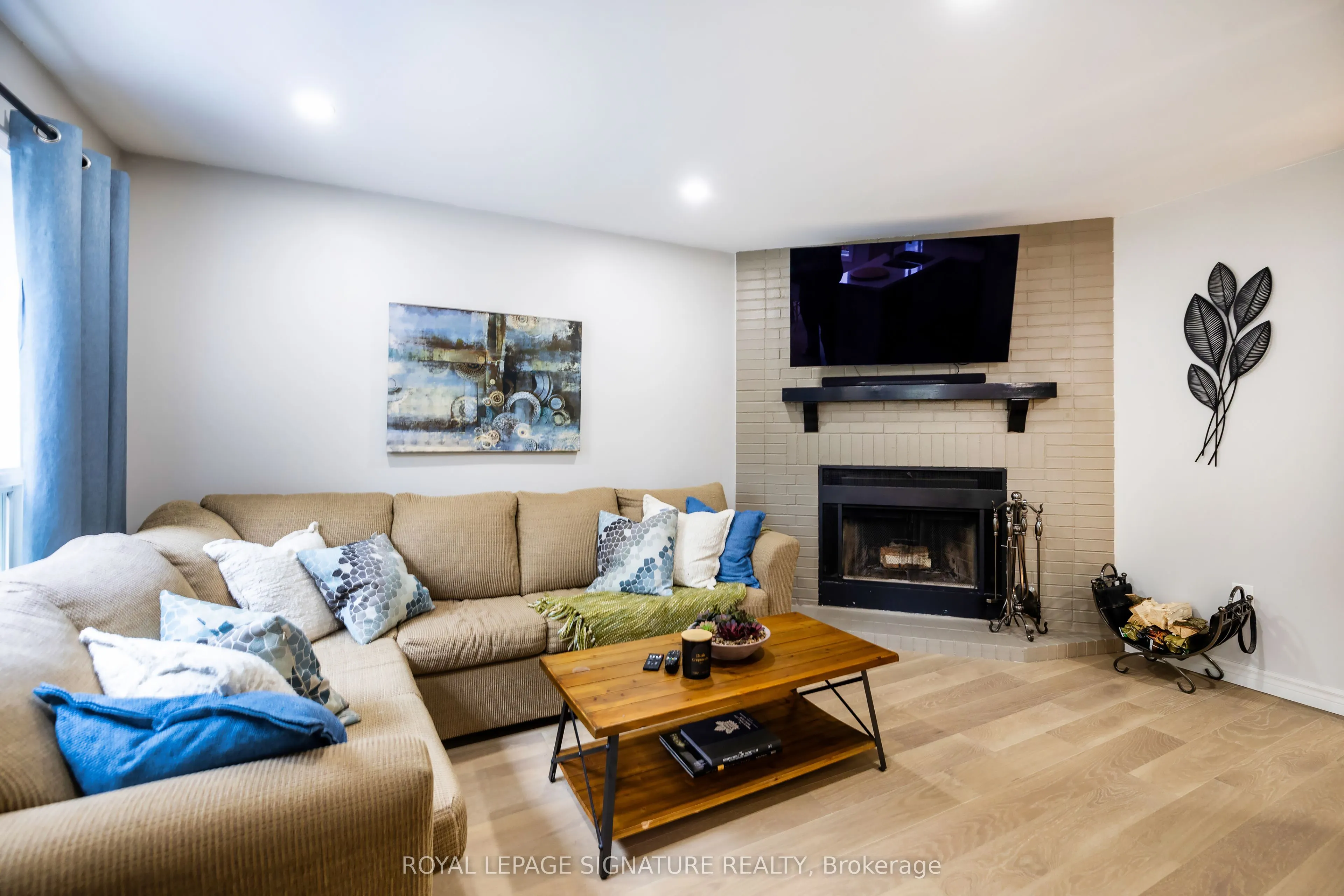 27 Twelve Oaks Drive