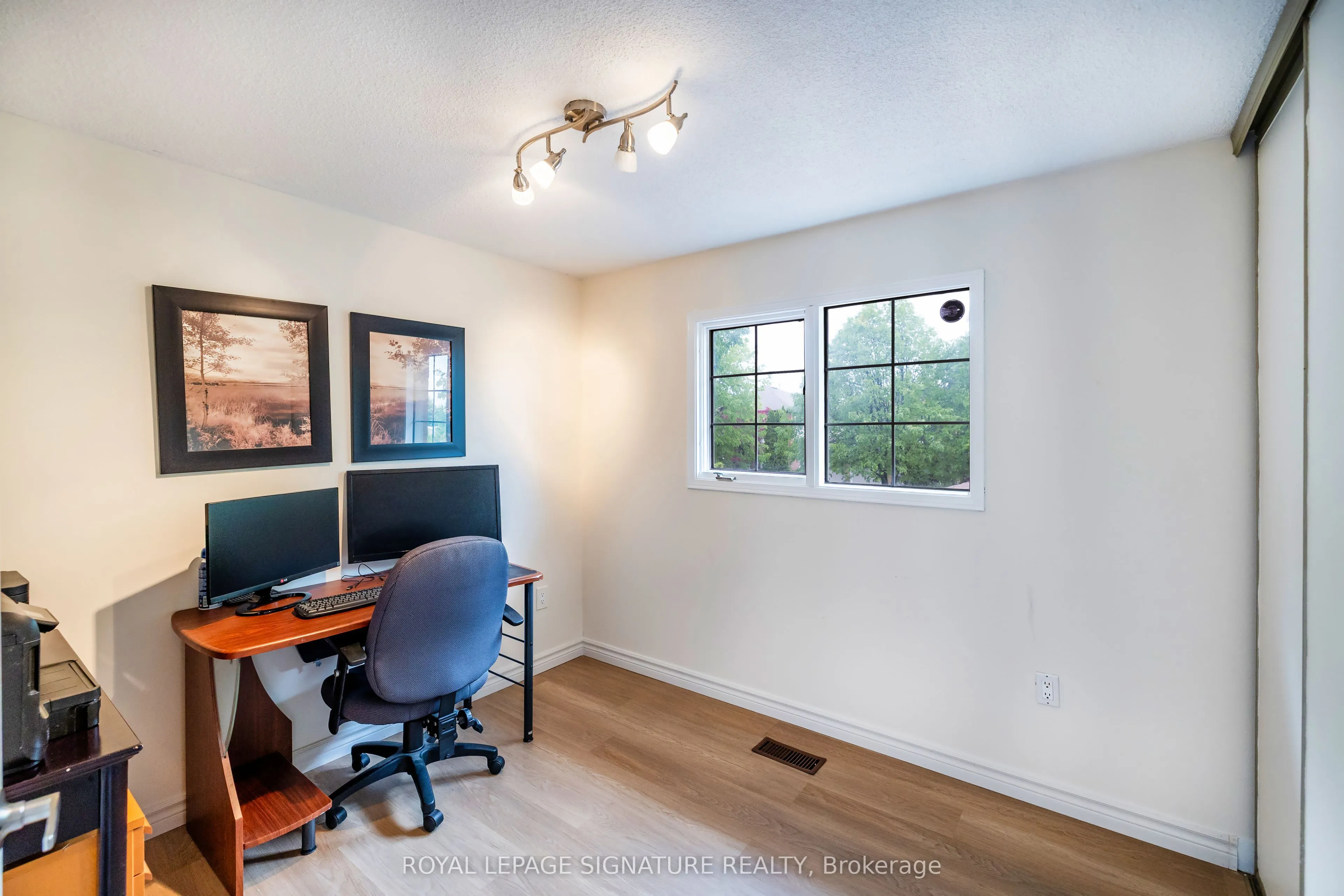 27 Twelve Oaks Drive