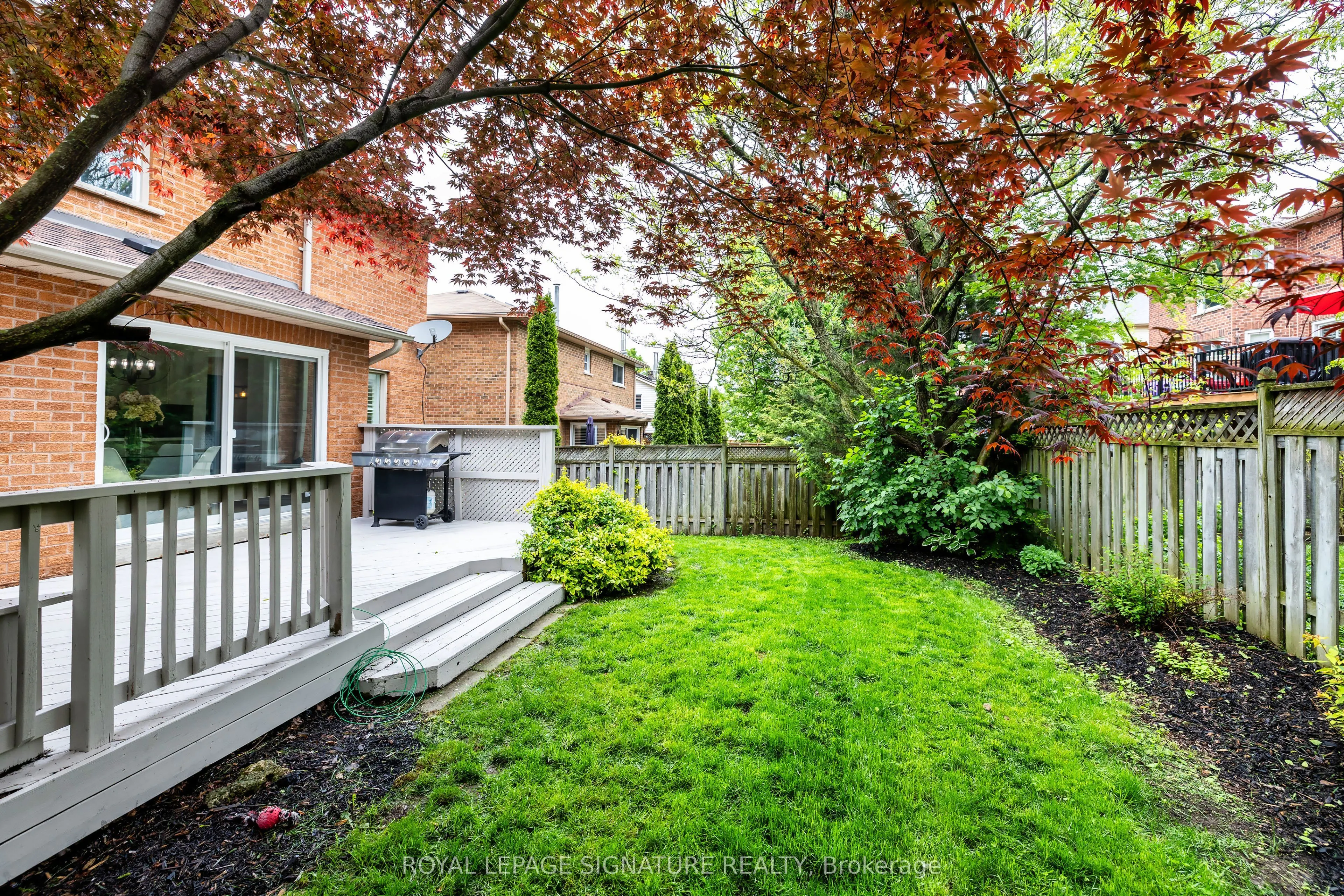 27 Twelve Oaks Drive