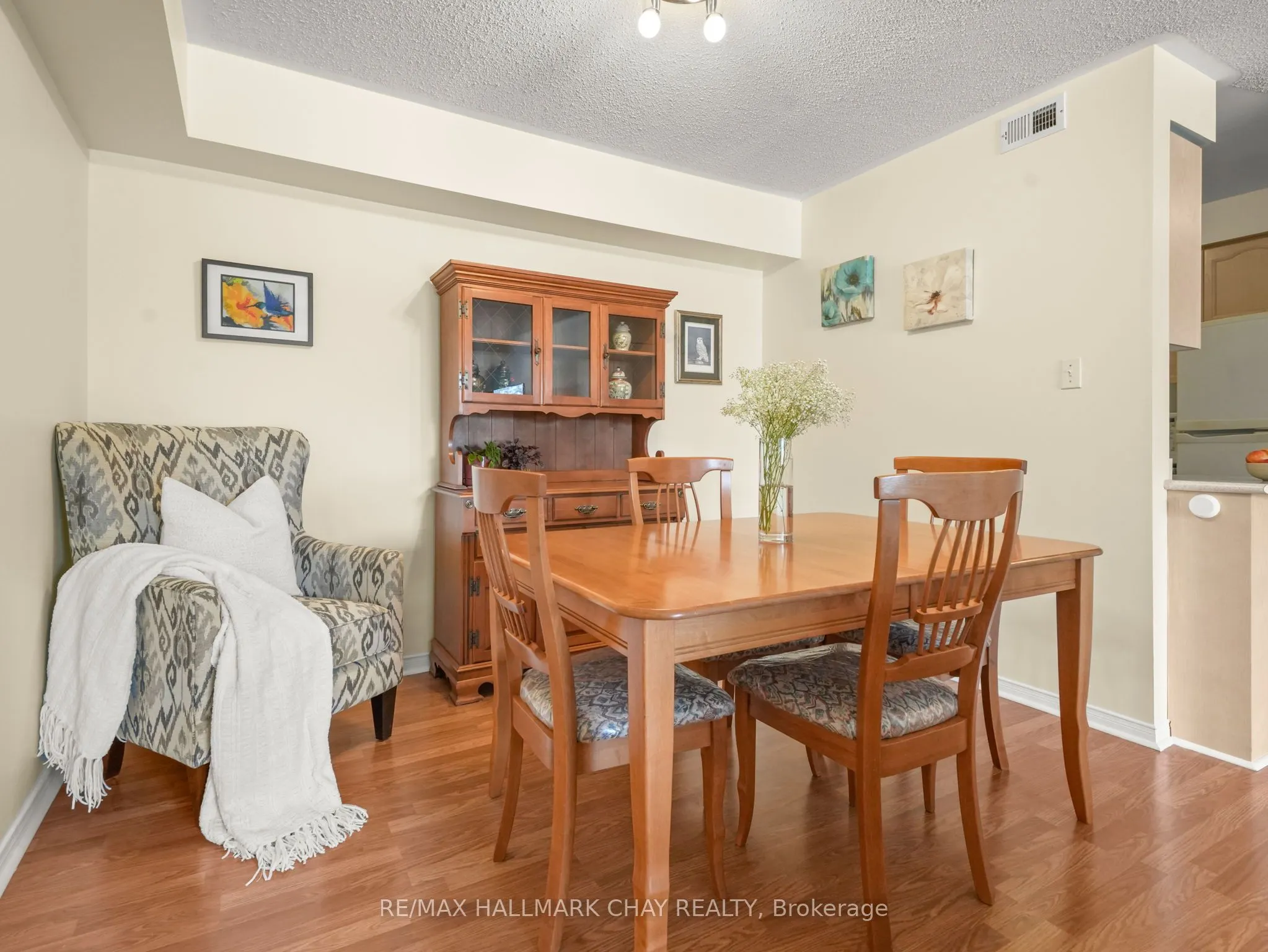 247 King Street N, #202