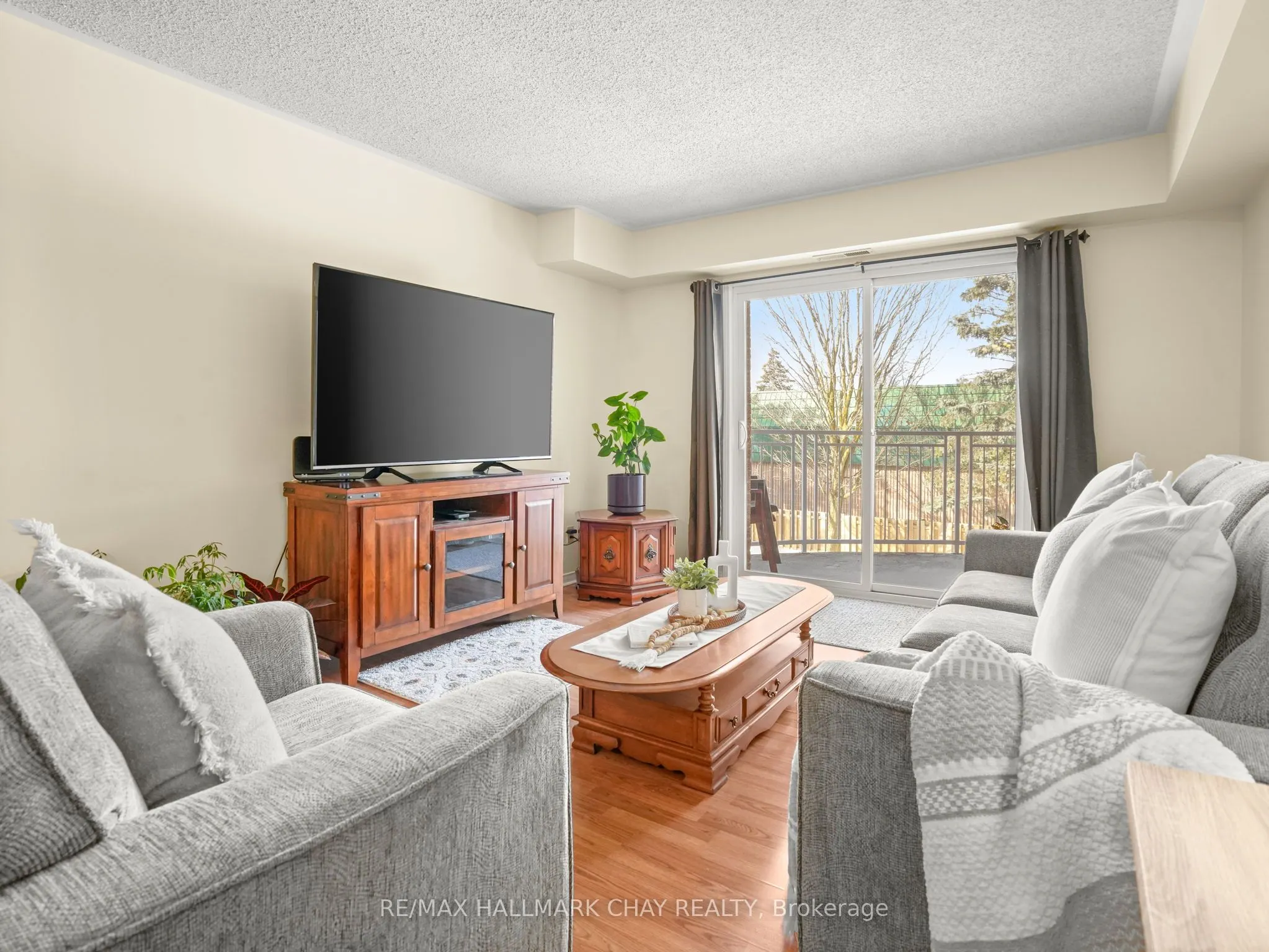 247 King Street N, #202