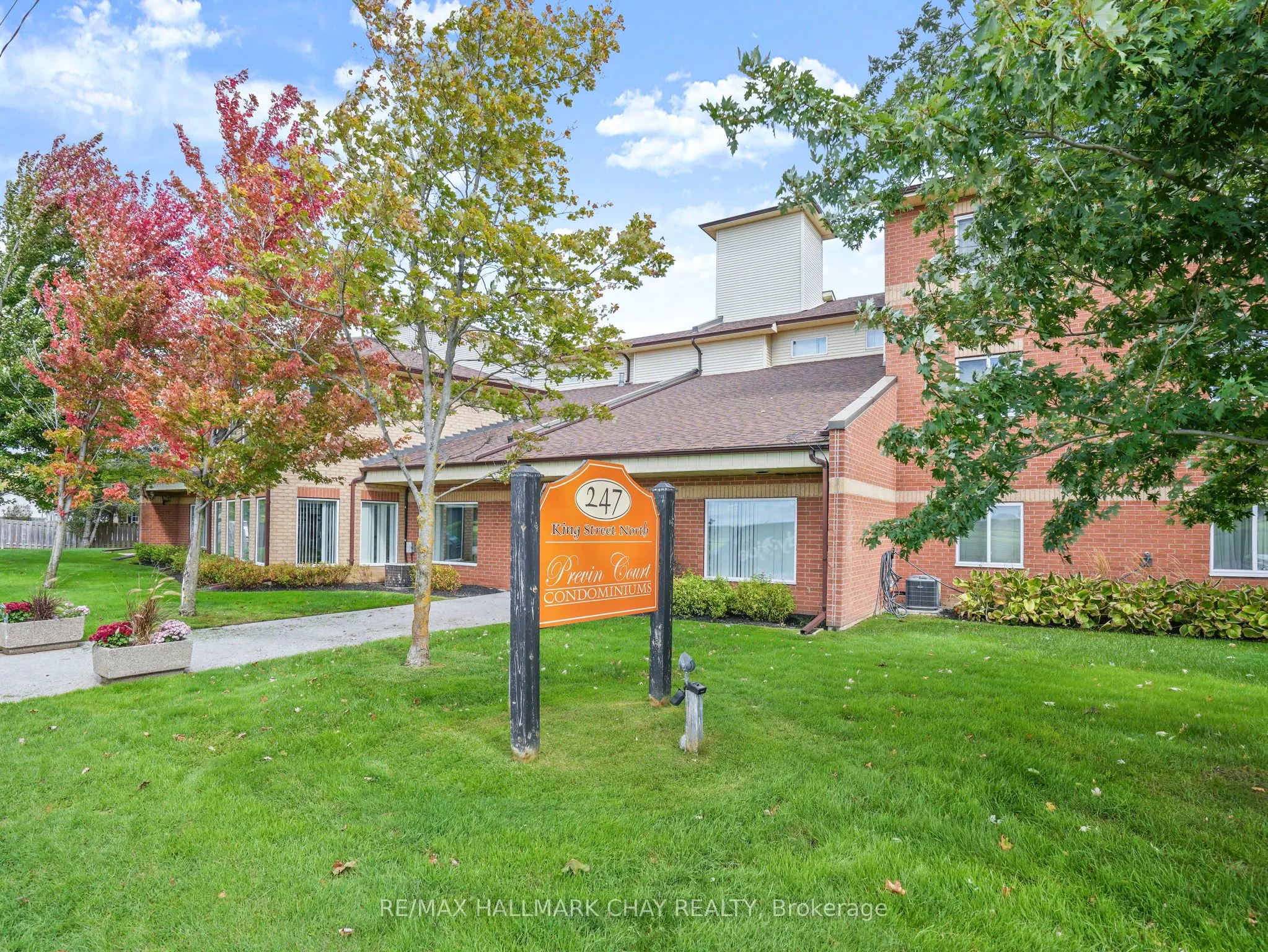 247 King Street N, #202
