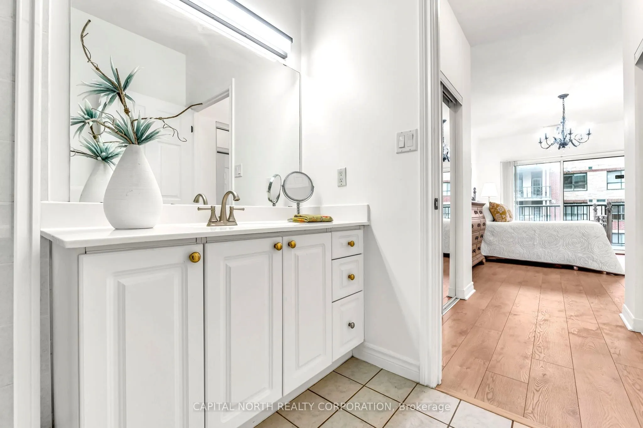 33 Wallace Street, #321