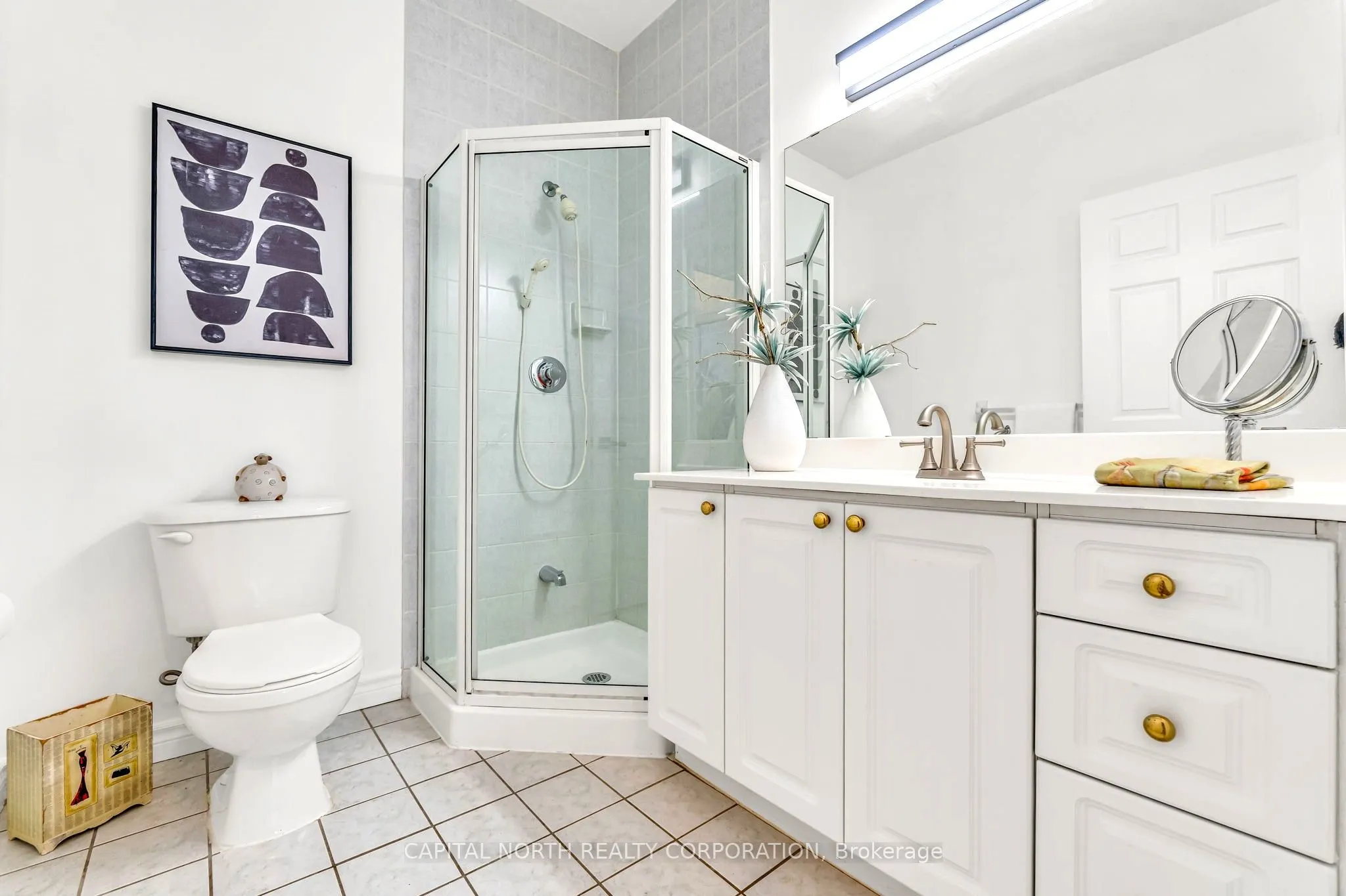 33 Wallace Street, #321