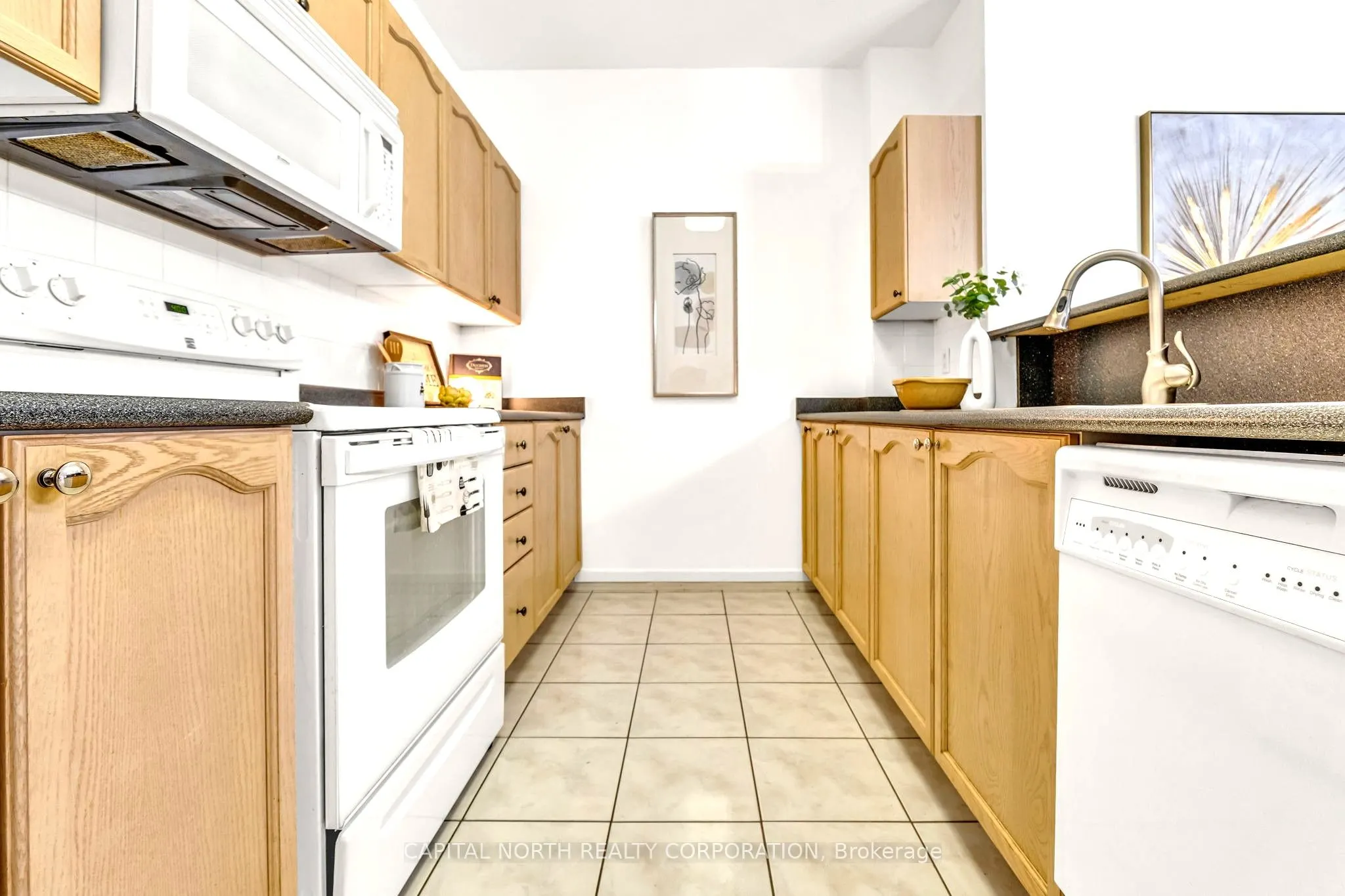 33 Wallace Street, #321