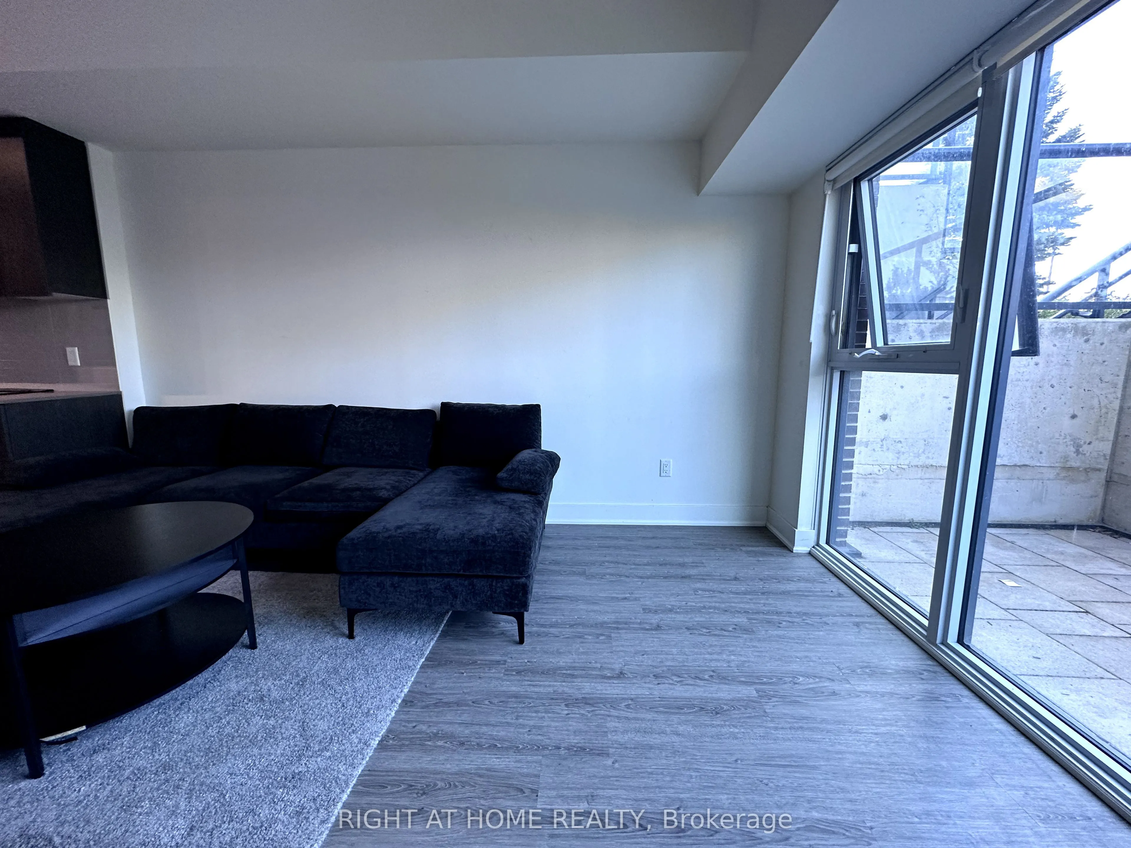 185 Deerfield Road, #015