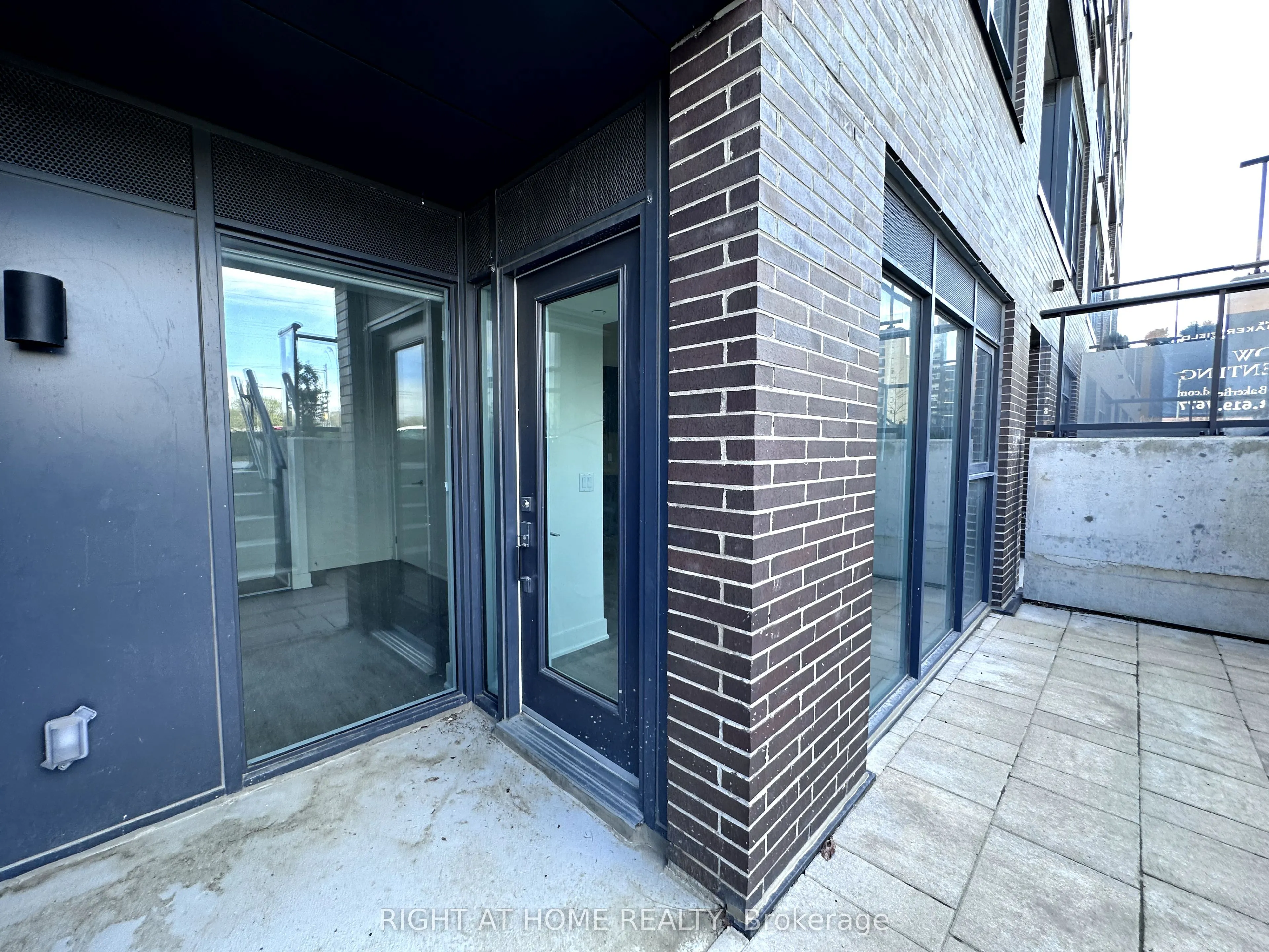 185 Deerfield Road, #015